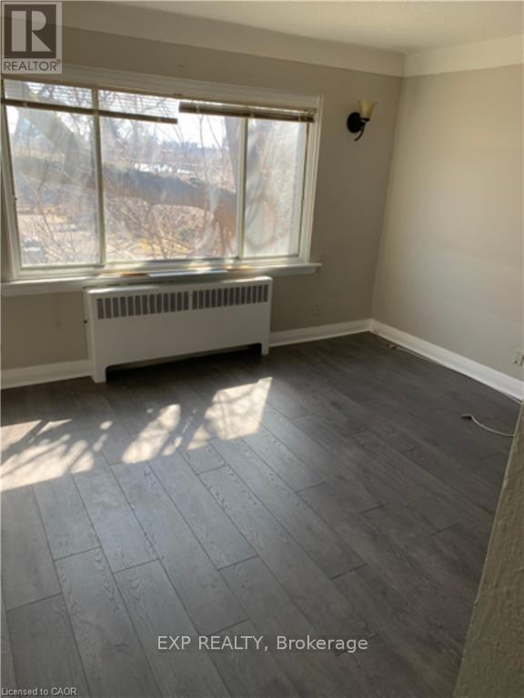 5 - 5473 Ontario Avenue, Niagara Falls, Ontario  L2E 3S4 - Photo 2 - X12473640