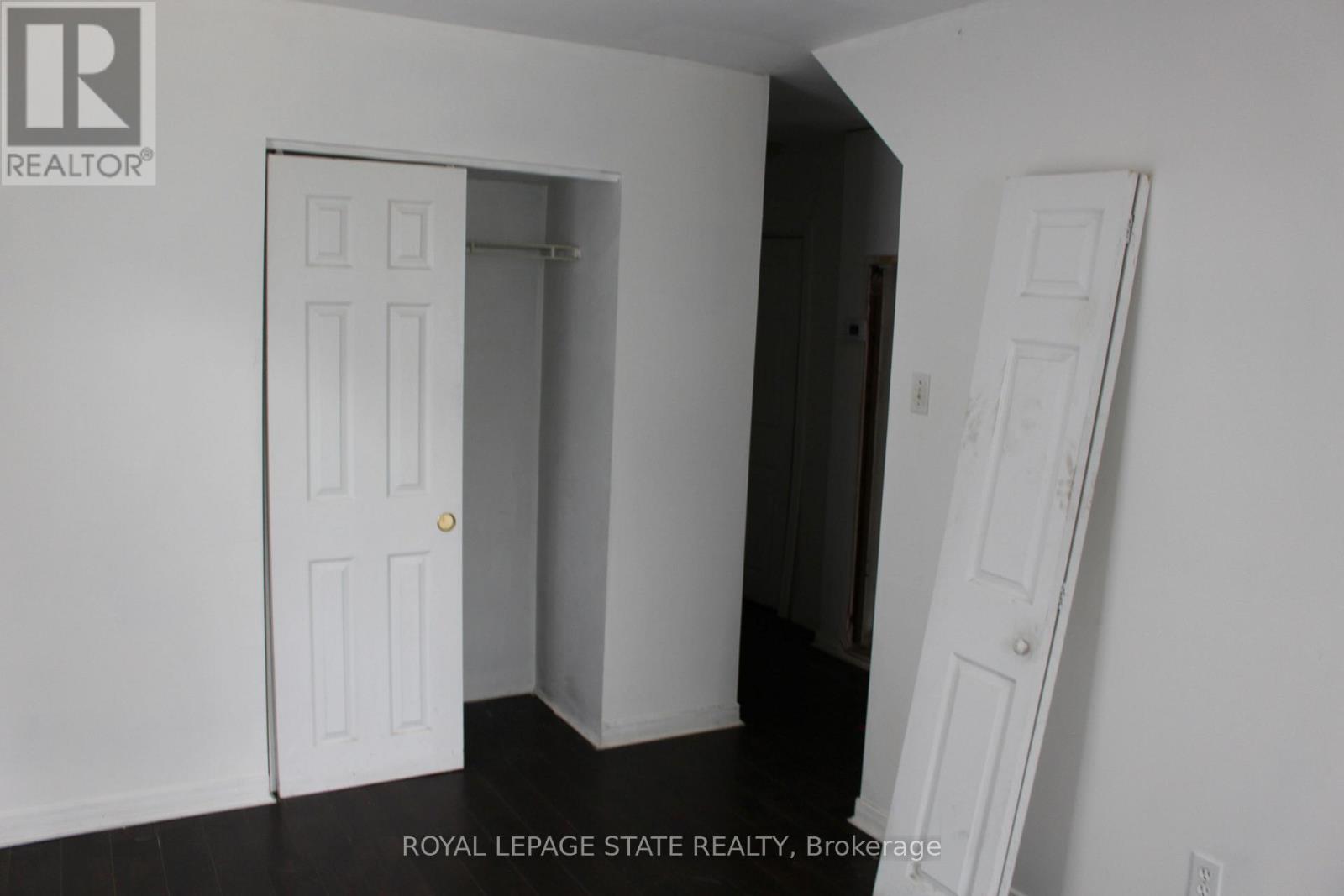 5406 Mcrae Street, Niagara Falls, Ontario  L2E 1R4 - Photo 16 - X12473655