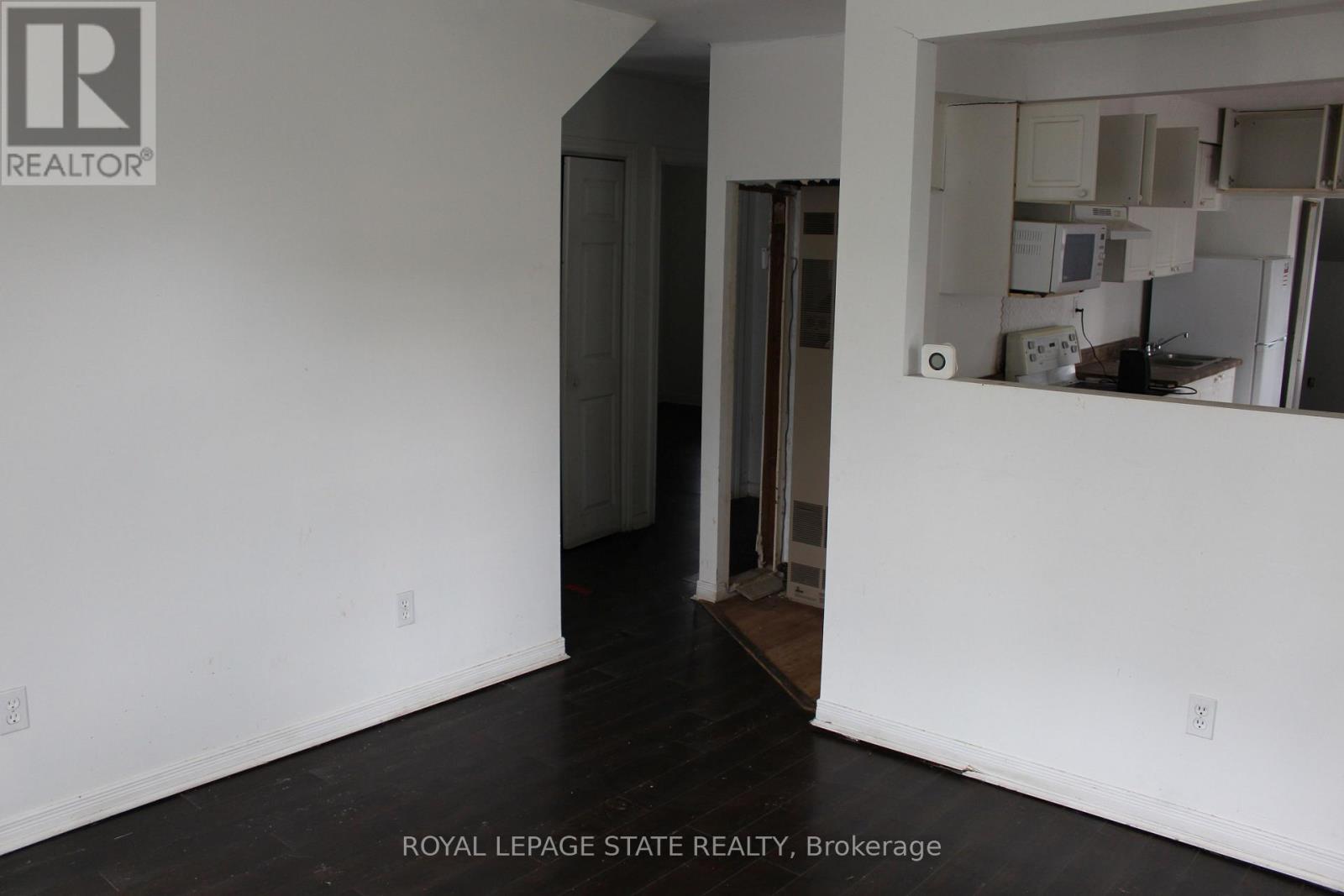 5406 Mcrae Street, Niagara Falls, Ontario  L2E 1R4 - Photo 18 - X12473655