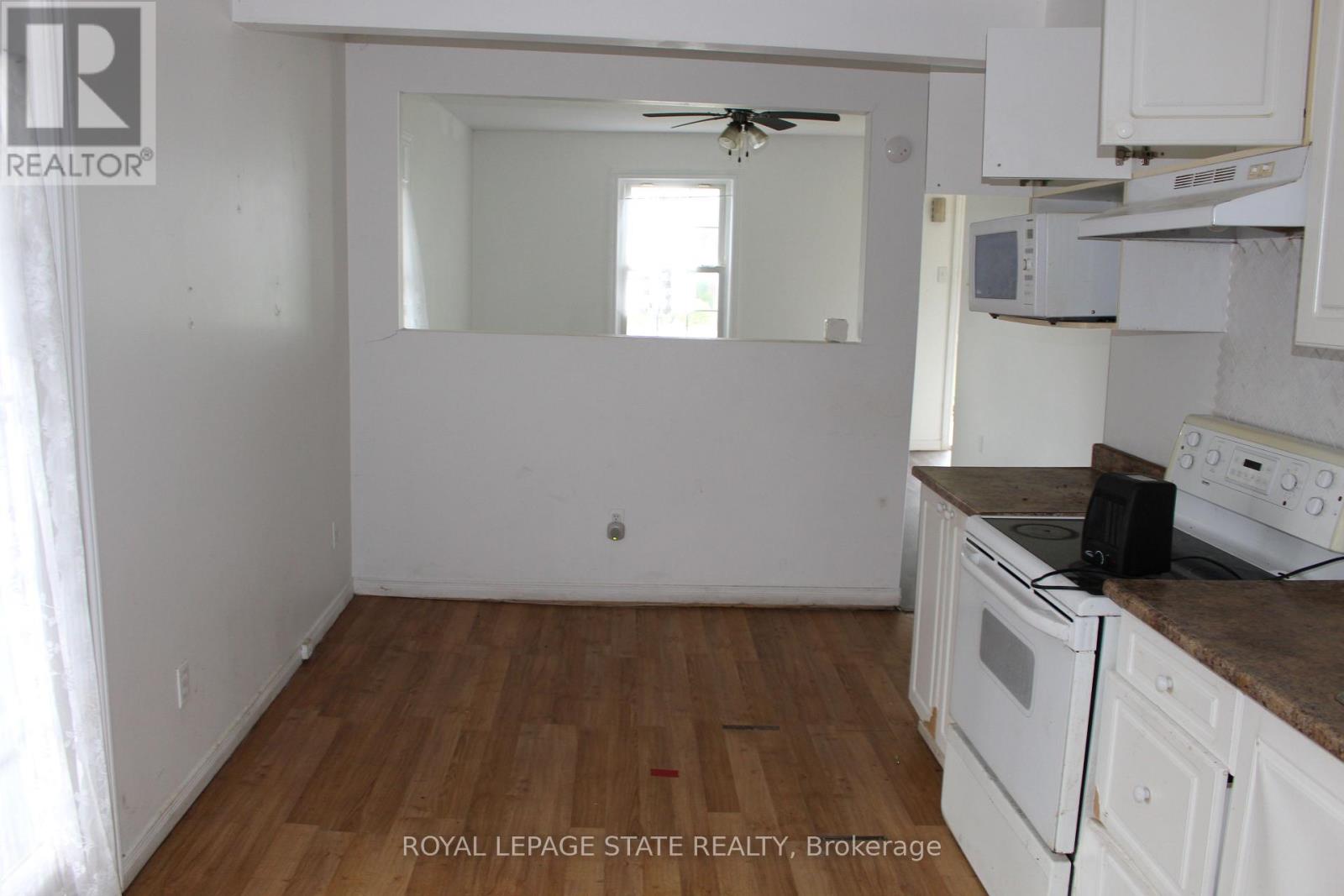 5406 Mcrae Street, Niagara Falls, Ontario  L2E 1R4 - Photo 23 - X12473655