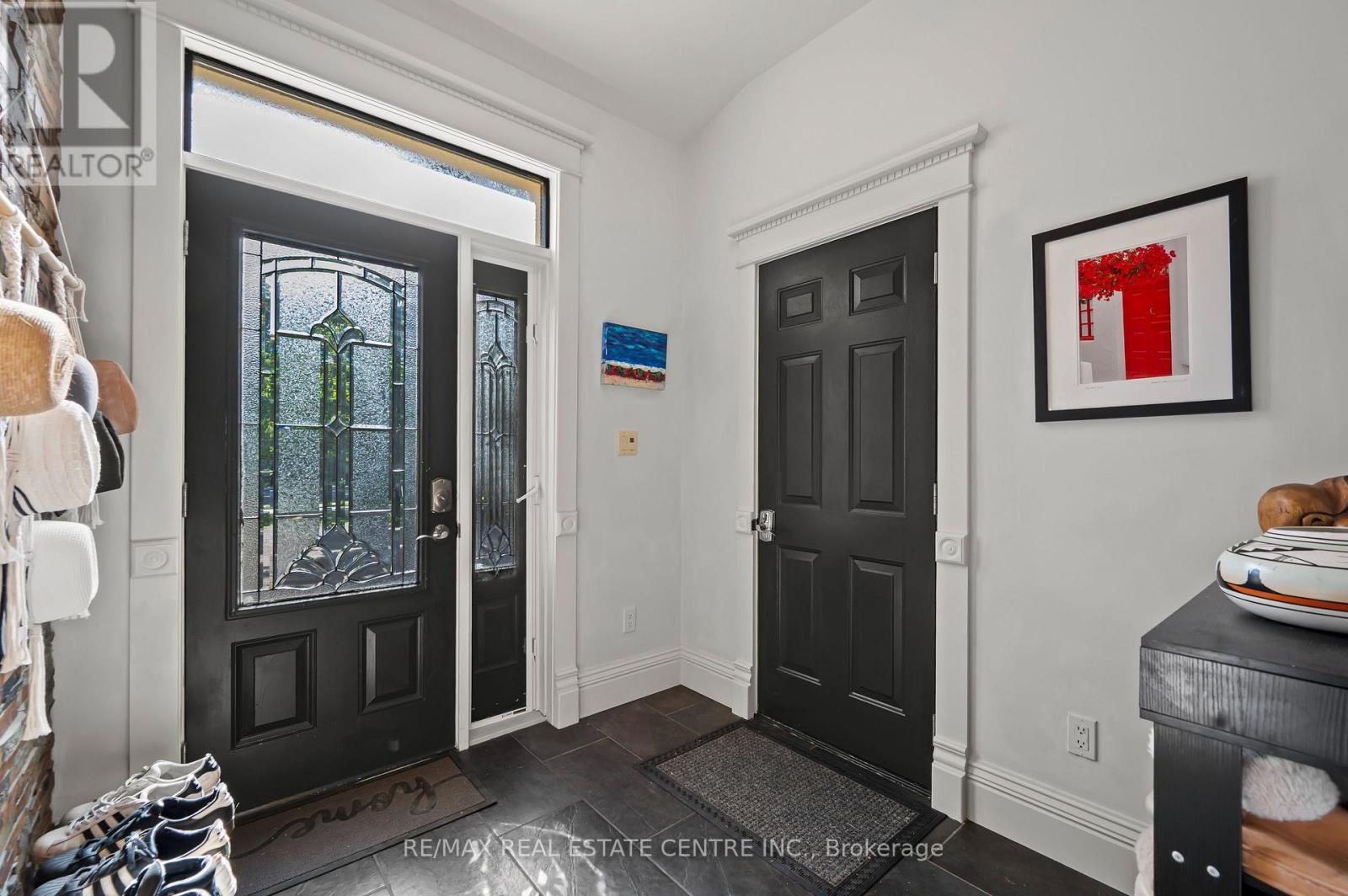 415 Wallace Ave Avenue N, North Perth, Ontario  N4W 1L5 - Photo 23 - X12473693