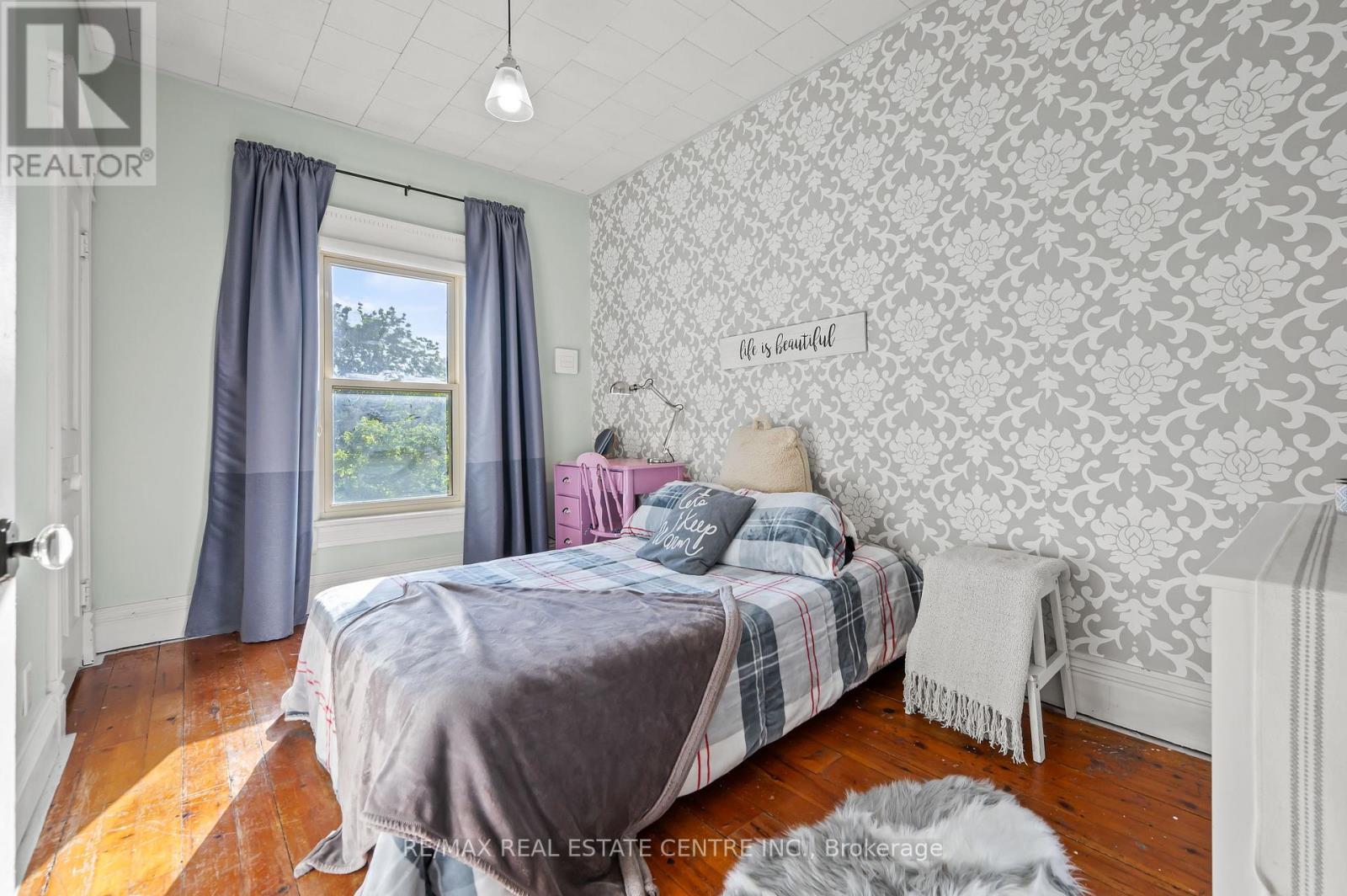 415 Wallace Ave Avenue N, North Perth, Ontario  N4W 1L5 - Photo 34 - X12473693