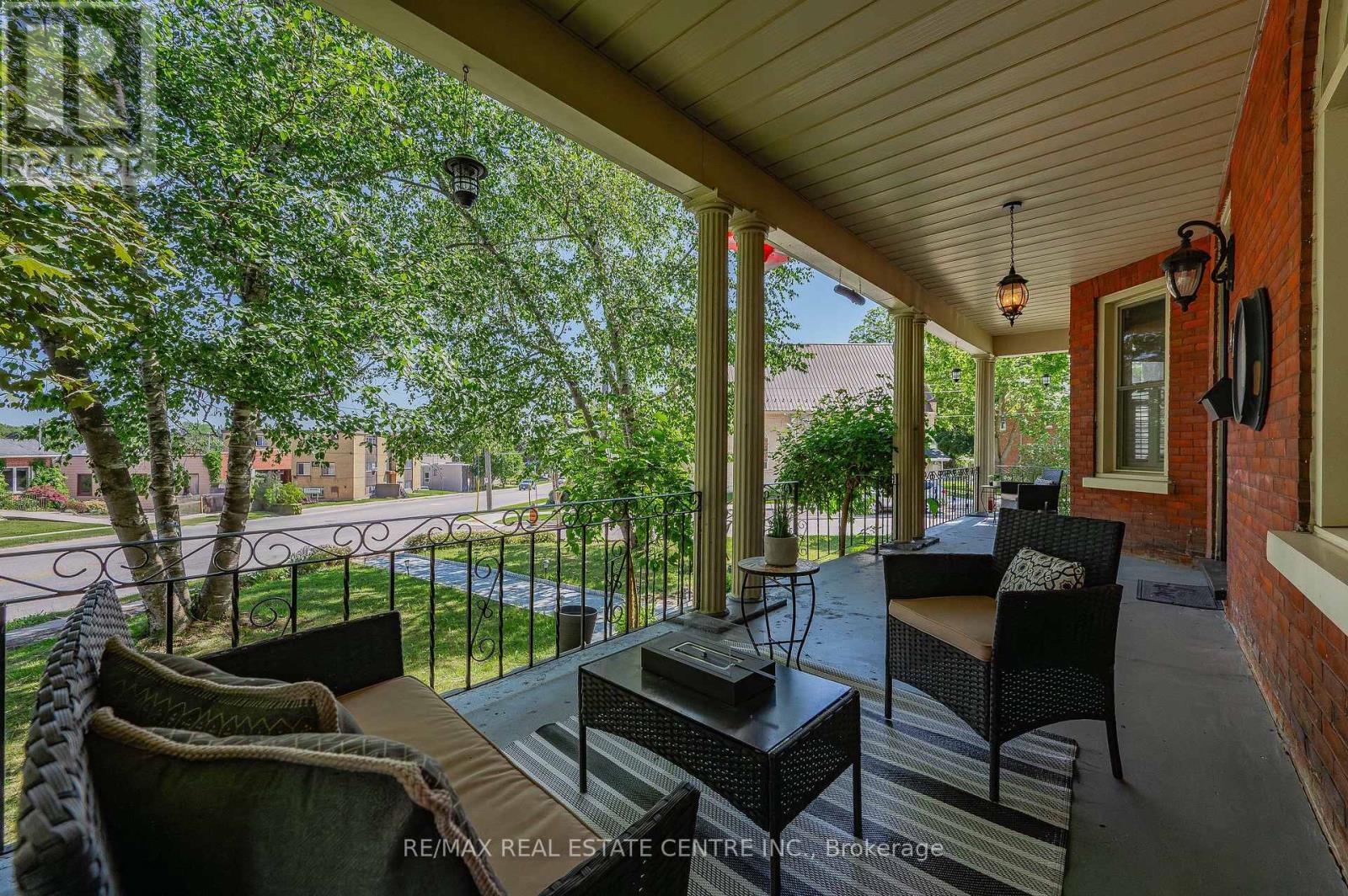 415 Wallace Ave Avenue N, North Perth, Ontario  N4W 1L5 - Photo 7 - X12473693