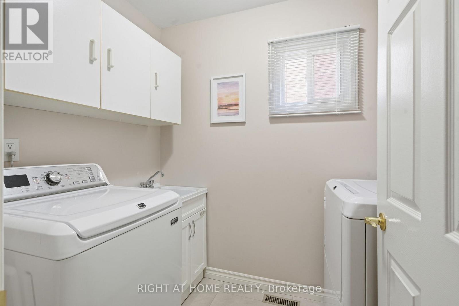 5 Wickens Crescent, Ajax (Central West), Ontario  L1T 3M7 - Photo 19 - E12473785