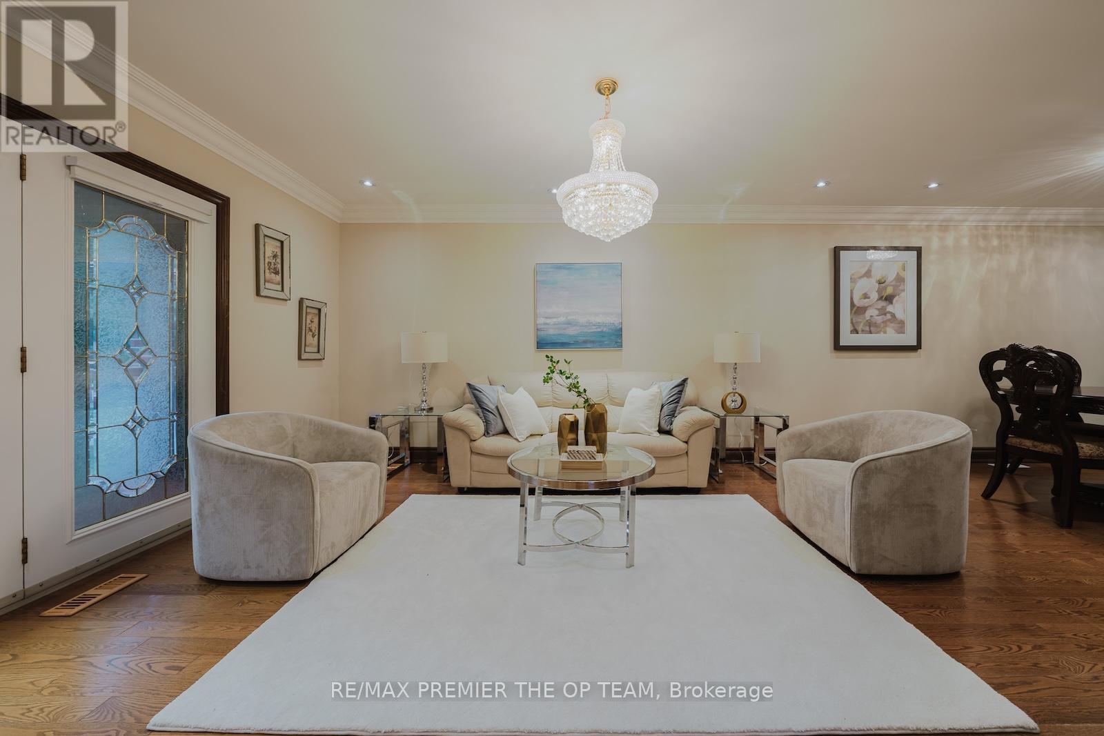 11 Imperial Court, Vaughan, Ontario  L4L 3T9 - Photo 13 - N12347457