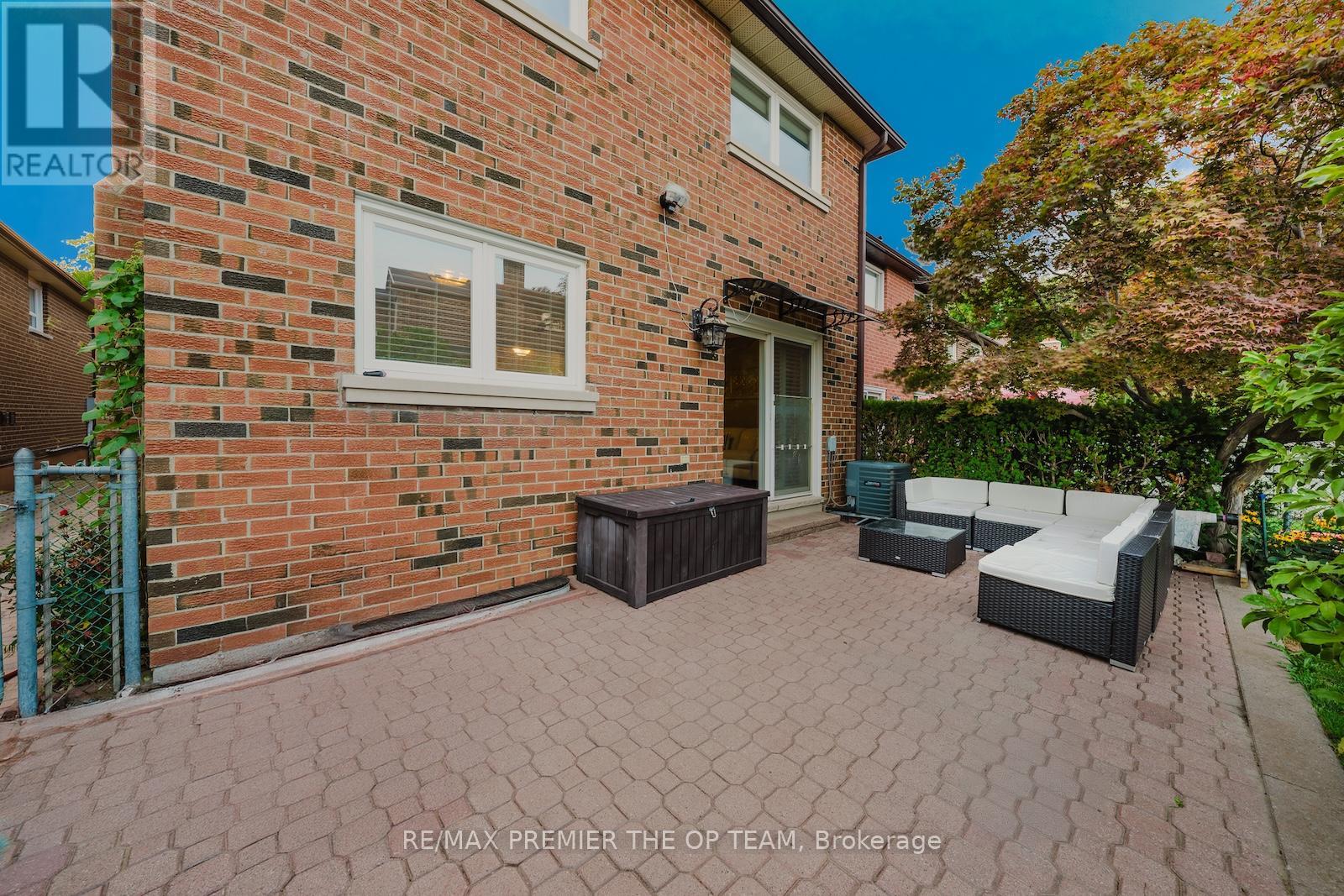 11 Imperial Court, Vaughan, Ontario  L4L 3T9 - Photo 30 - N12347457