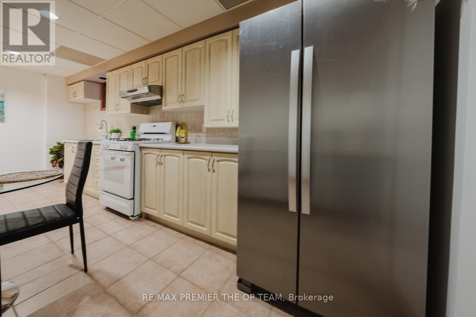 11 Imperial Court, Vaughan, Ontario  L4L 3T9 - Photo 35 - N12347457