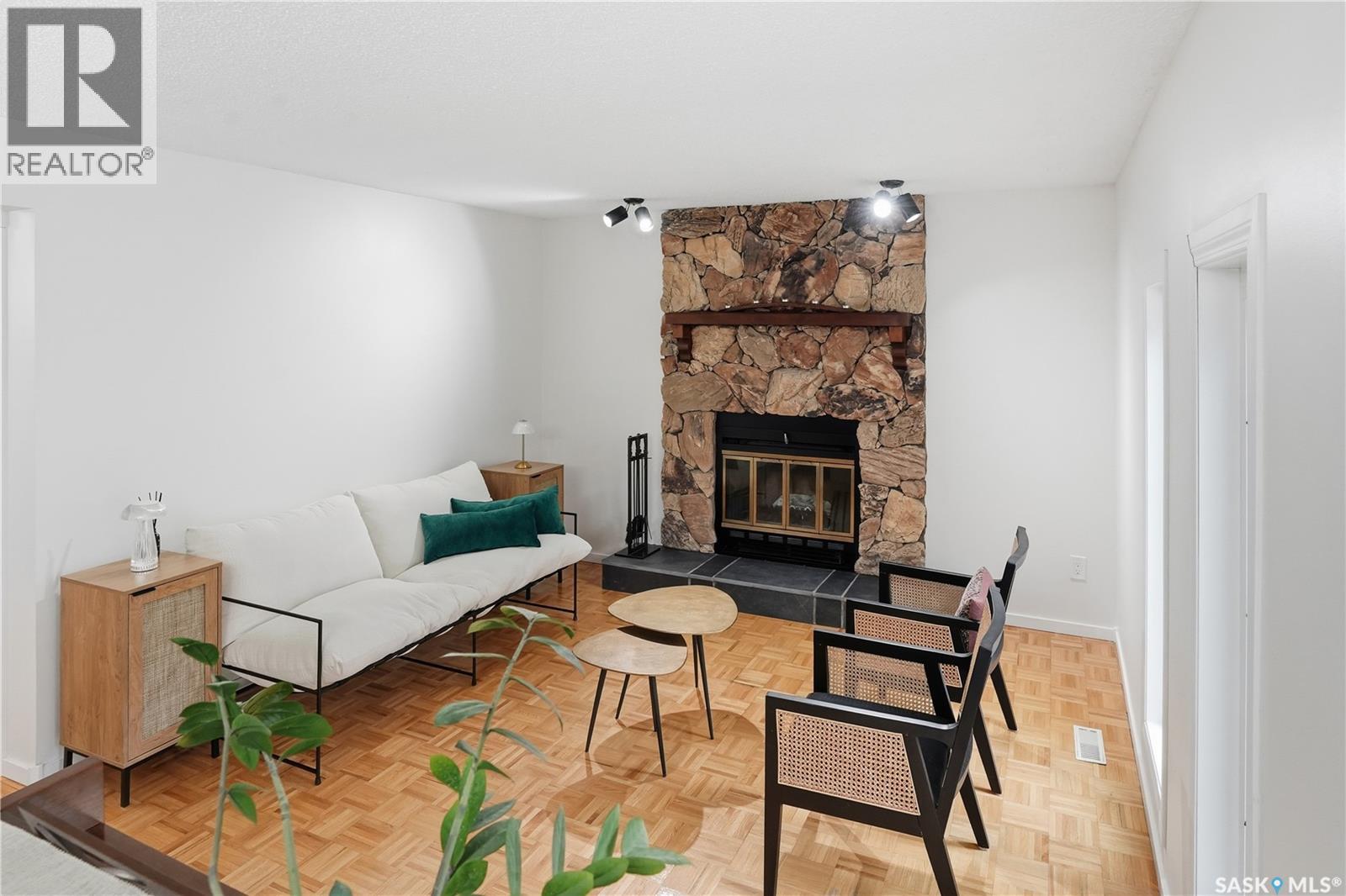 3327 Coughlin Bay E, Regina, Saskatchewan  S4V 1W3 - Photo 17 - SK021382