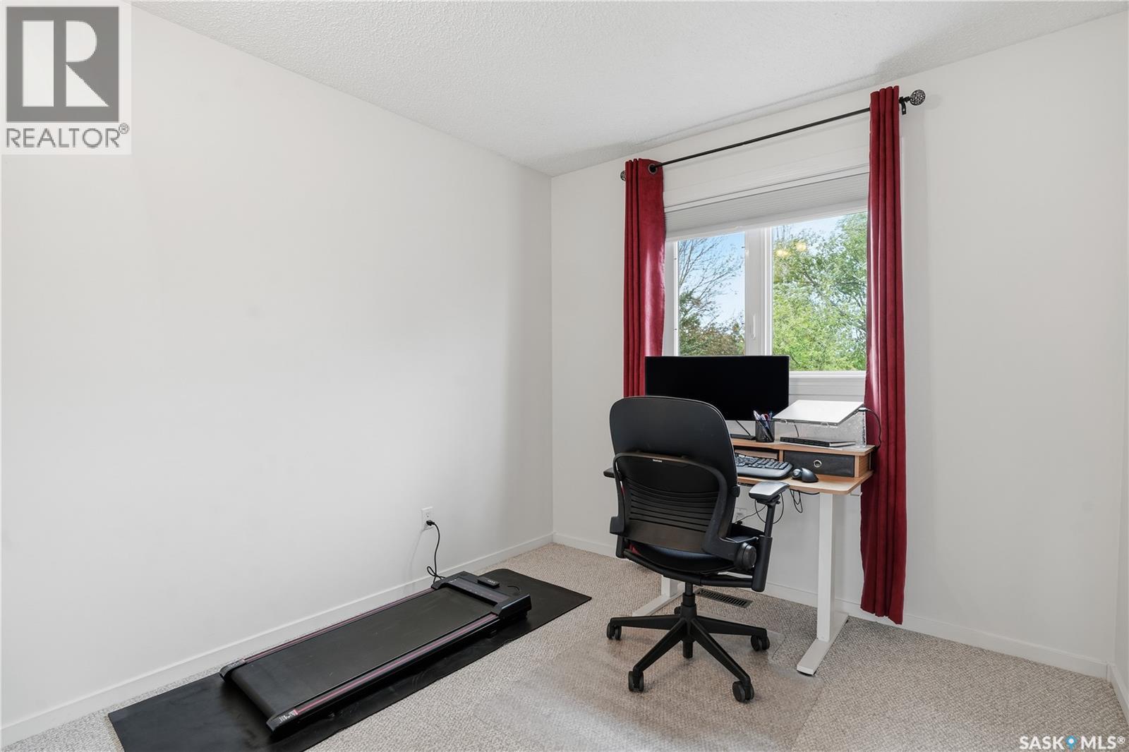 3327 Coughlin Bay E, Regina, Saskatchewan  S4V 1W3 - Photo 30 - SK021382