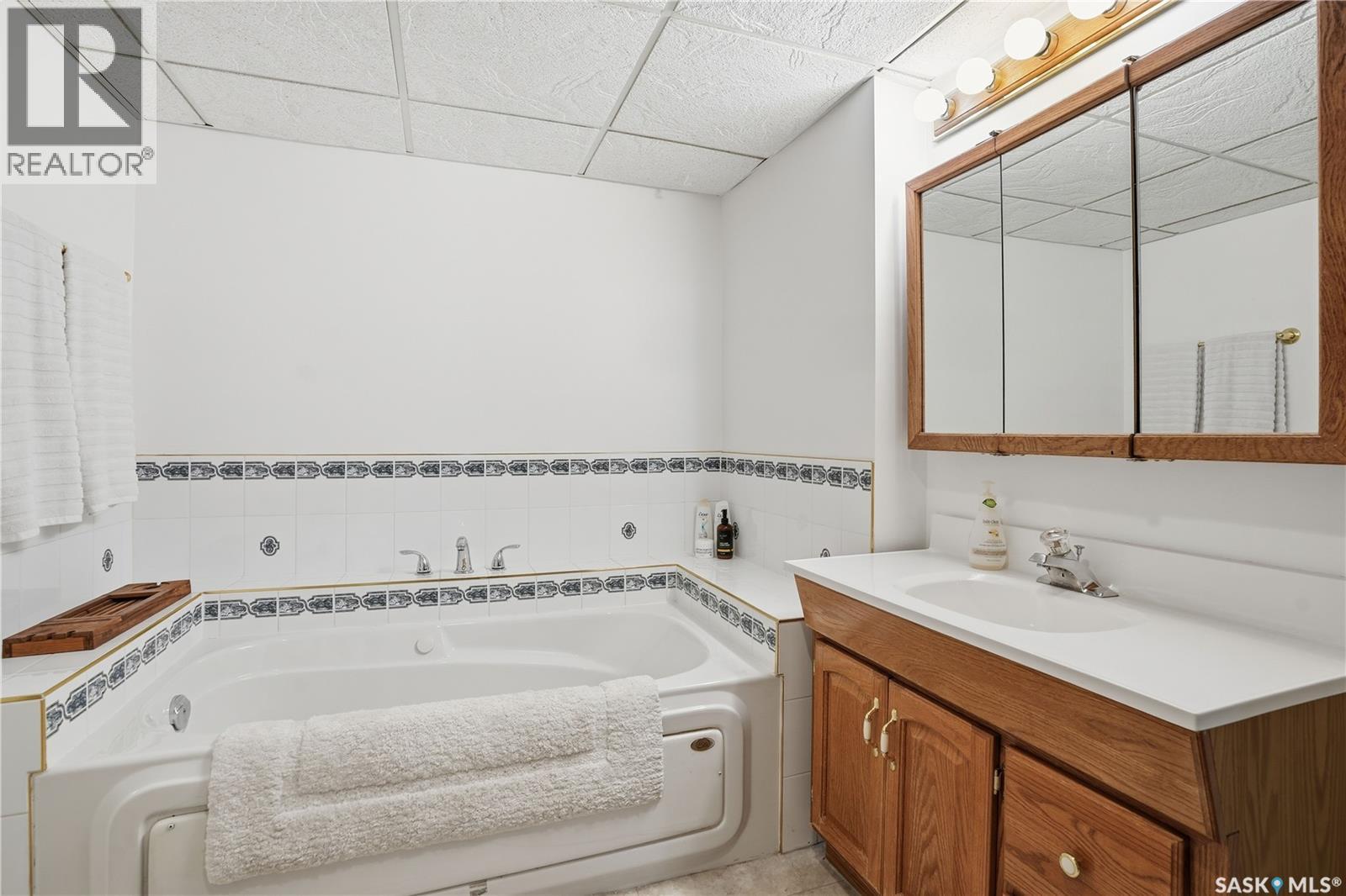 3327 Coughlin Bay E, Regina, Saskatchewan  S4V 1W3 - Photo 40 - SK021382