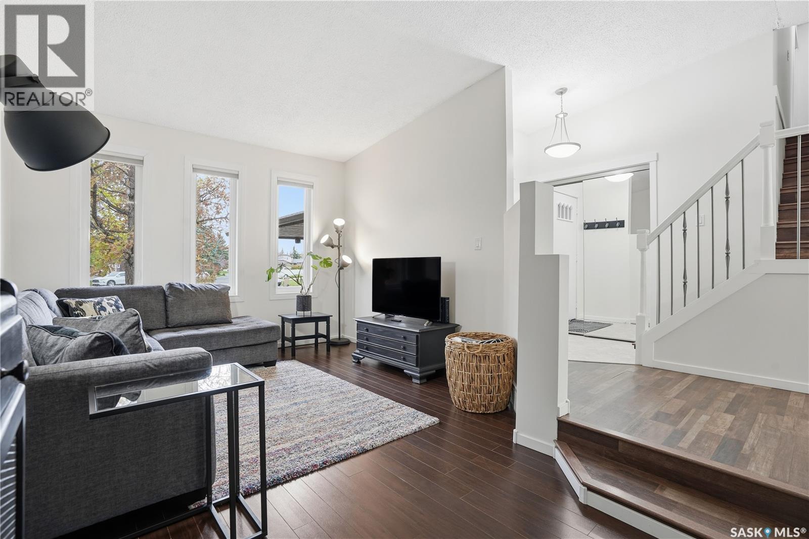 3327 Coughlin Bay E, Regina, Saskatchewan  S4V 1W3 - Photo 5 - SK021382