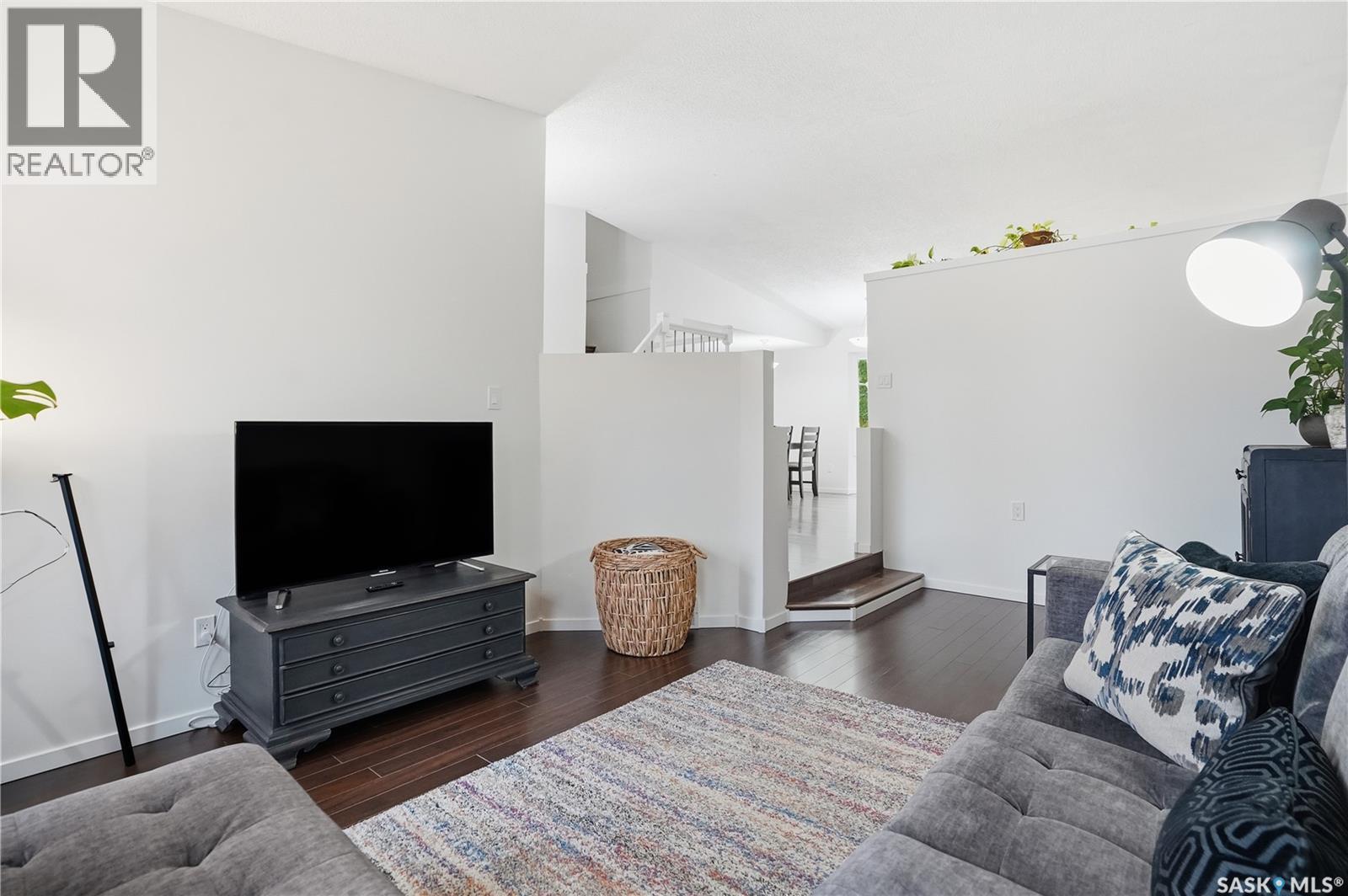 3327 Coughlin Bay E, Regina, Saskatchewan  S4V 1W3 - Photo 6 - SK021382