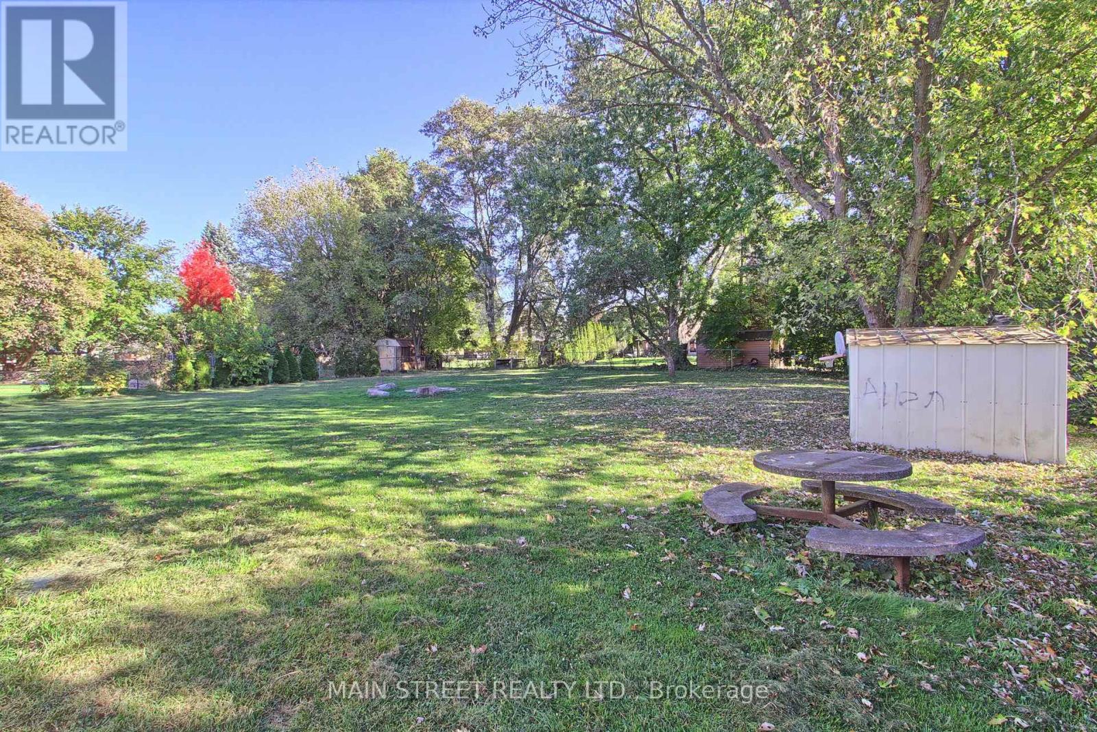 16 Ramsay Street, East Gwillimbury, Ontario  L0G 1H0 - Photo 18 - N12473717