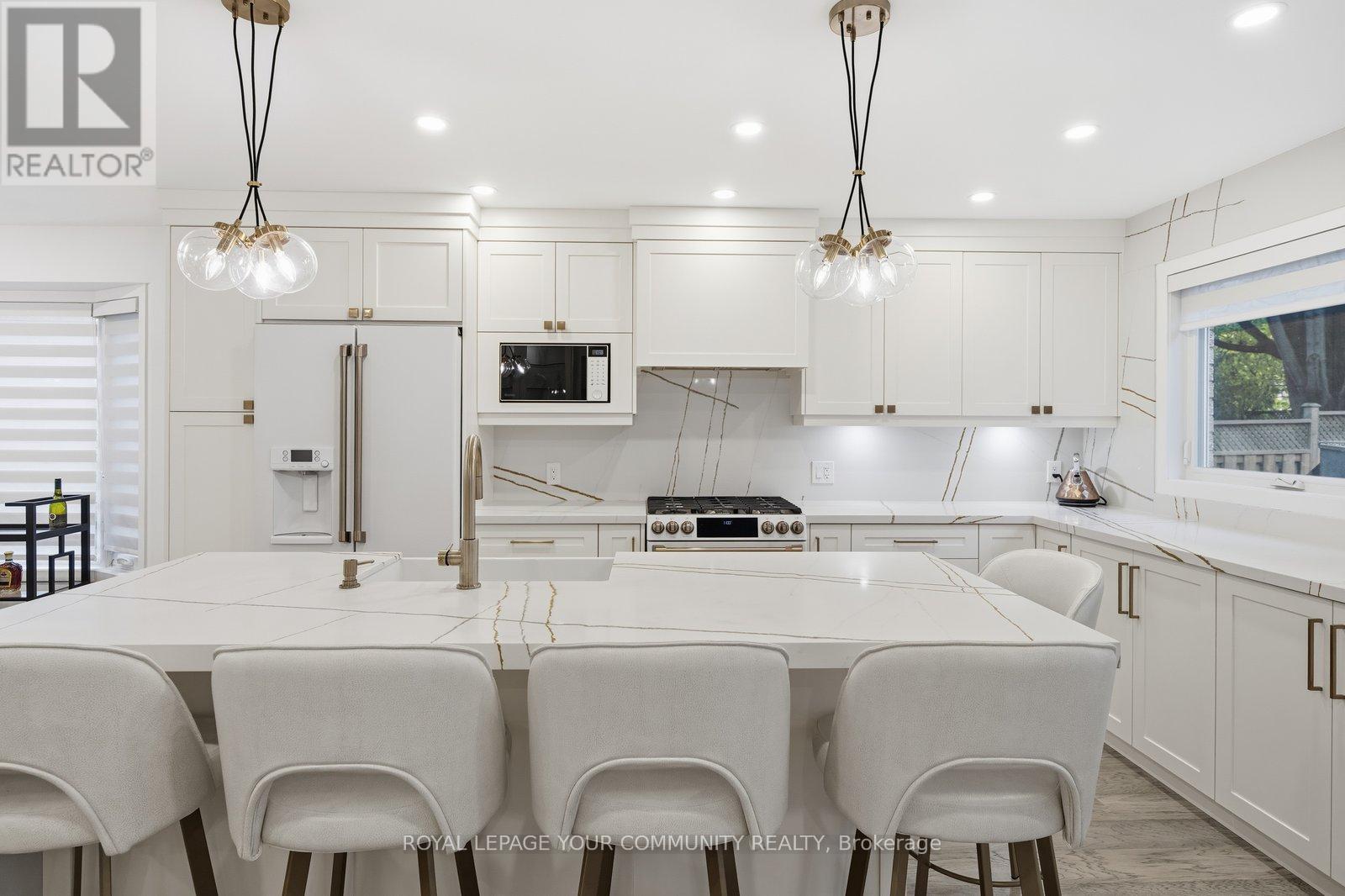 15 Redondo Drive, Vaughan, Ontario  L4J 7S7 - Photo 13 - N12473745