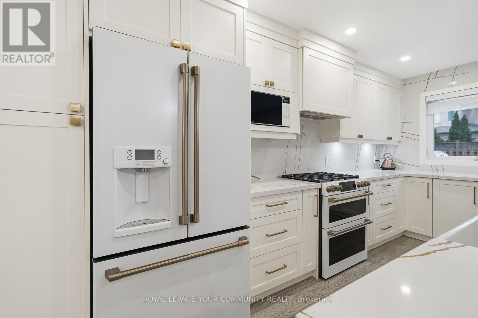 15 Redondo Drive, Vaughan, Ontario  L4J 7S7 - Photo 14 - N12473745
