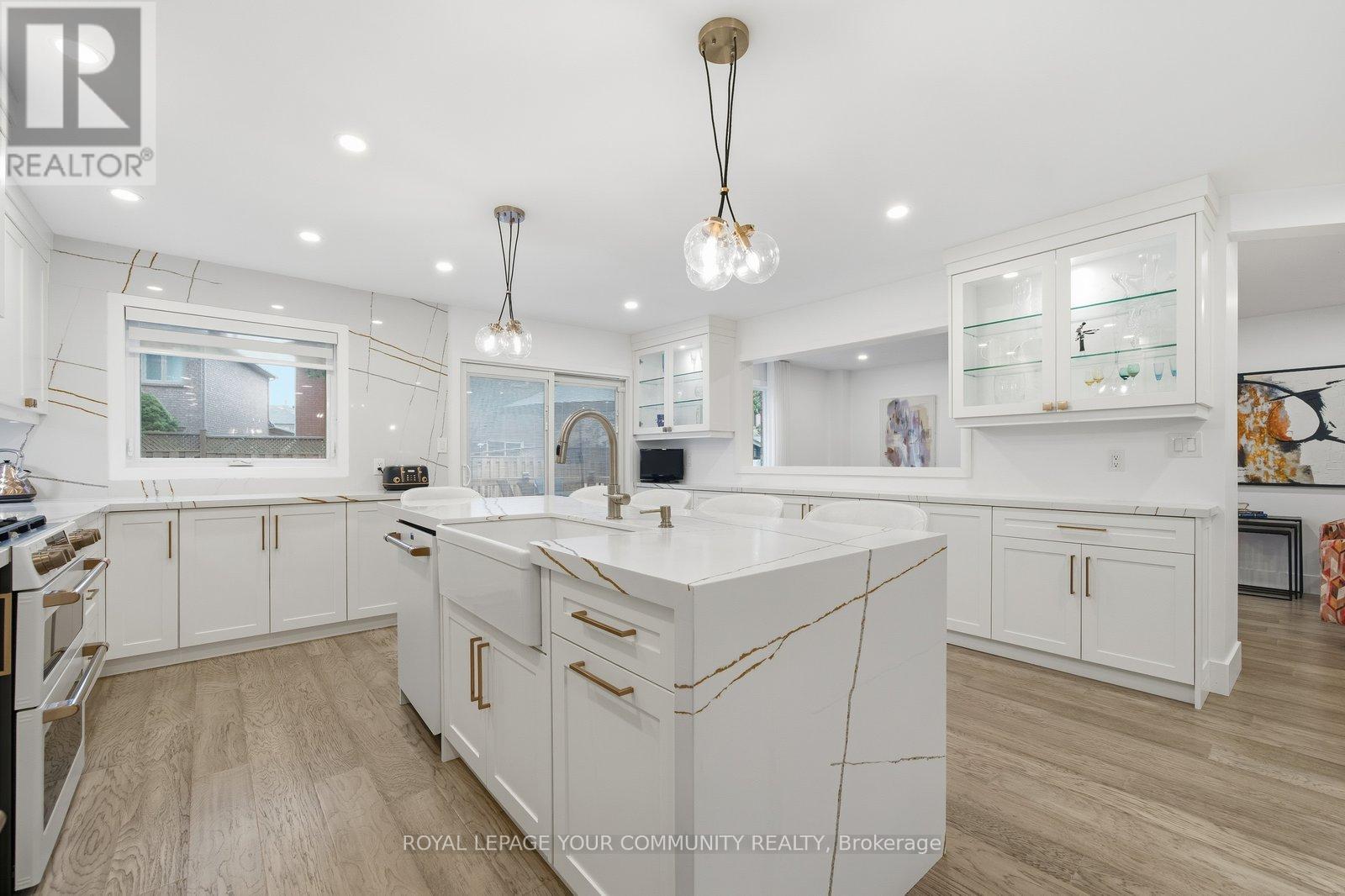 15 Redondo Drive, Vaughan, Ontario  L4J 7S7 - Photo 18 - N12473745