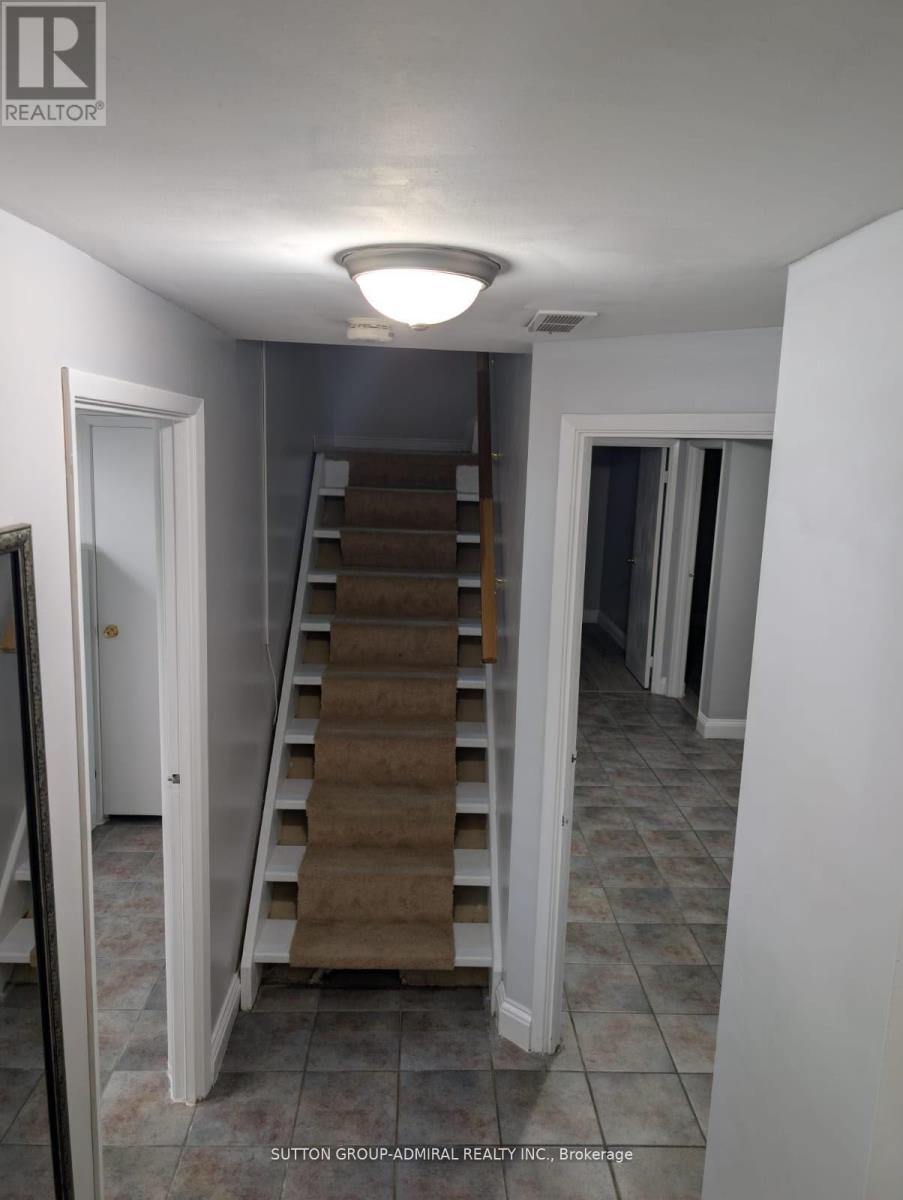 280 Bernard Avenue, Richmond Hill, Ontario  L4S 1C9 - Photo 27 - N12473746