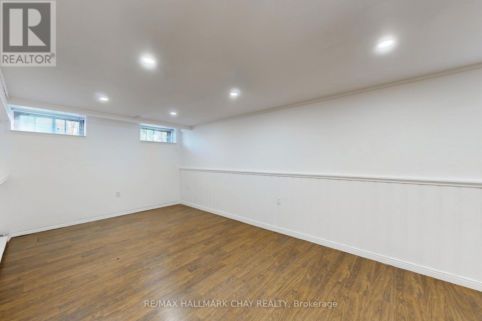 46 Kemano Road, Aurora, Ontario  L4G 2Y3 - Photo 4 - N12473757