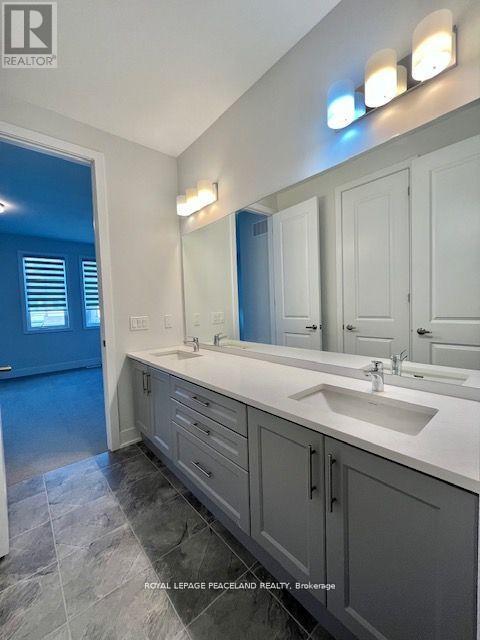 49 Sikura Circle, Aurora, Ontario  L4G 3Y9 - Photo 20 - N12473780