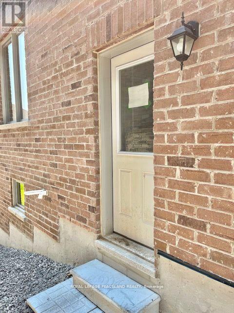 49 Sikura Circle, Aurora, Ontario  L4G 3Y9 - Photo 24 - N12473780