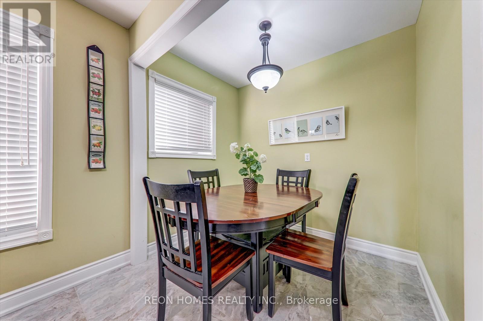 31 Sophia Road, Markham, Ontario  L3S 3Y5 - Photo 9 - N12473834