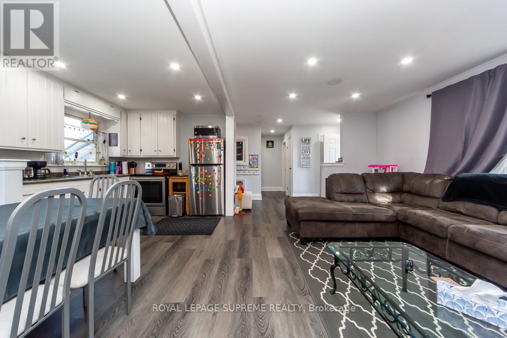 248 Mississaga Street W, Orillia, Ontario  L3V 3B5 - Photo 6 - S12473762