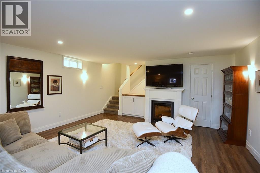 35 Riding Park Place, Dundas, Ontario  L9H 0B1 - Photo 32 - 40780948
