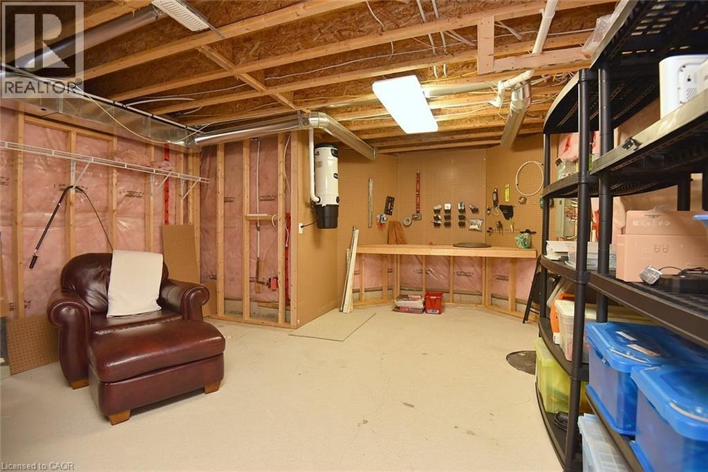 35 Riding Park Place, Dundas, Ontario  L9H 0B1 - Photo 38 - 40780948