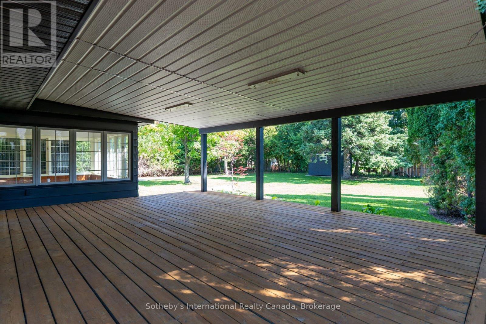 31 Elizabeth Street E, Clearview (Creemore), Ontario  L0M 1G0 - Photo 12 - S12473950