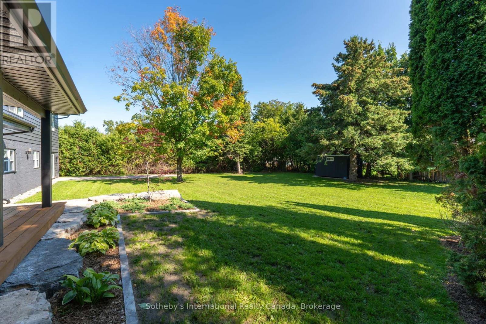 31 Elizabeth Street E, Clearview (Creemore), Ontario  L0M 1G0 - Photo 13 - S12473950