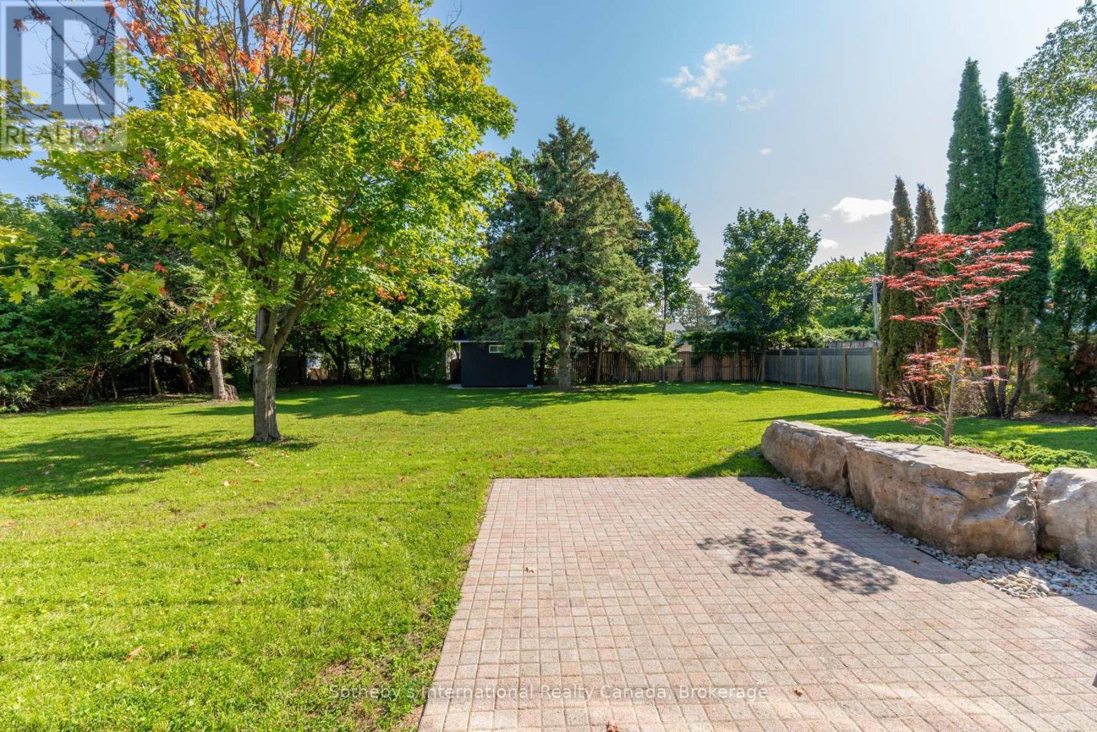 31 Elizabeth Street E, Clearview (Creemore), Ontario  L0M 1G0 - Photo 14 - S12473950