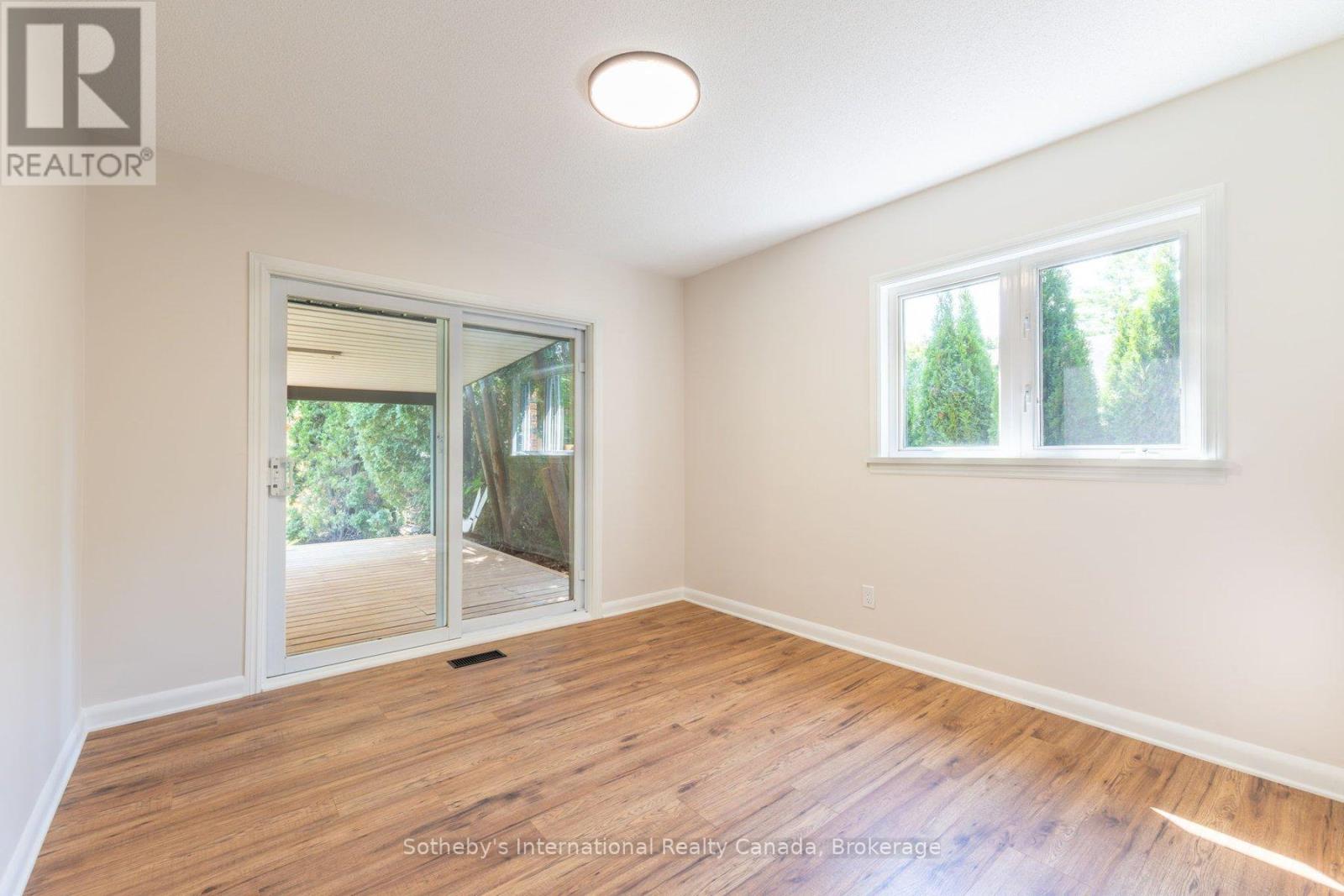 31 Elizabeth Street E, Clearview (Creemore), Ontario  L0M 1G0 - Photo 26 - S12473950