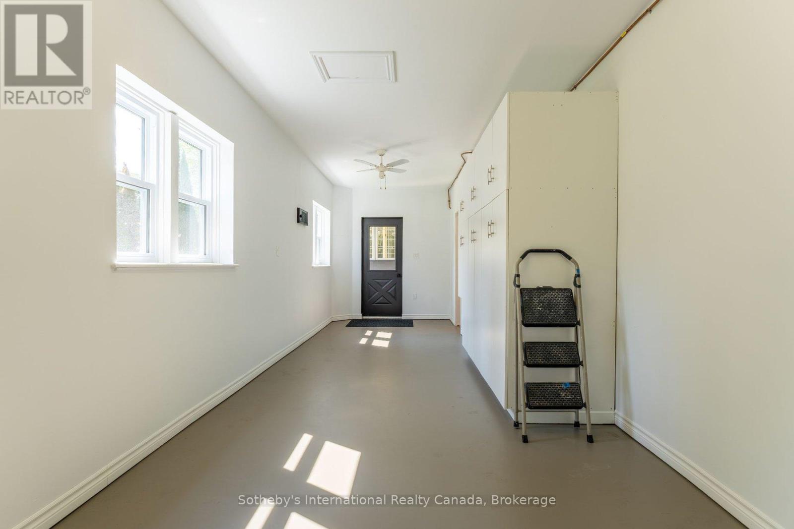 31 Elizabeth Street E, Clearview (Creemore), Ontario  L0M 1G0 - Photo 44 - S12473950