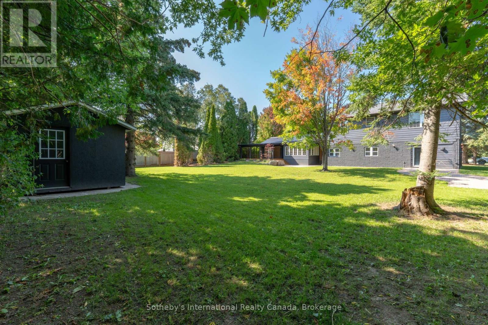 31 Elizabeth Street E, Clearview (Creemore), Ontario  L0M 1G0 - Photo 7 - S12473950