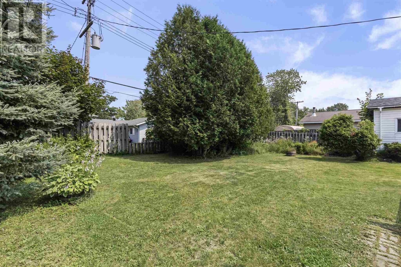 185 Plaintree Dr, Sault Ste. Marie, Ontario  P6B 5G9 - Photo 35 - SM252116