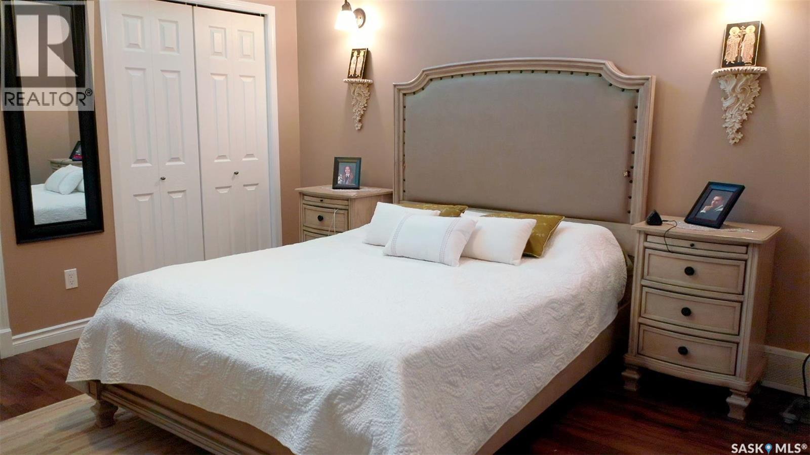 516 & 522 Broadway Street W, Yorkton, Saskatchewan  S3N 0P5 - Photo 33 - SK020219