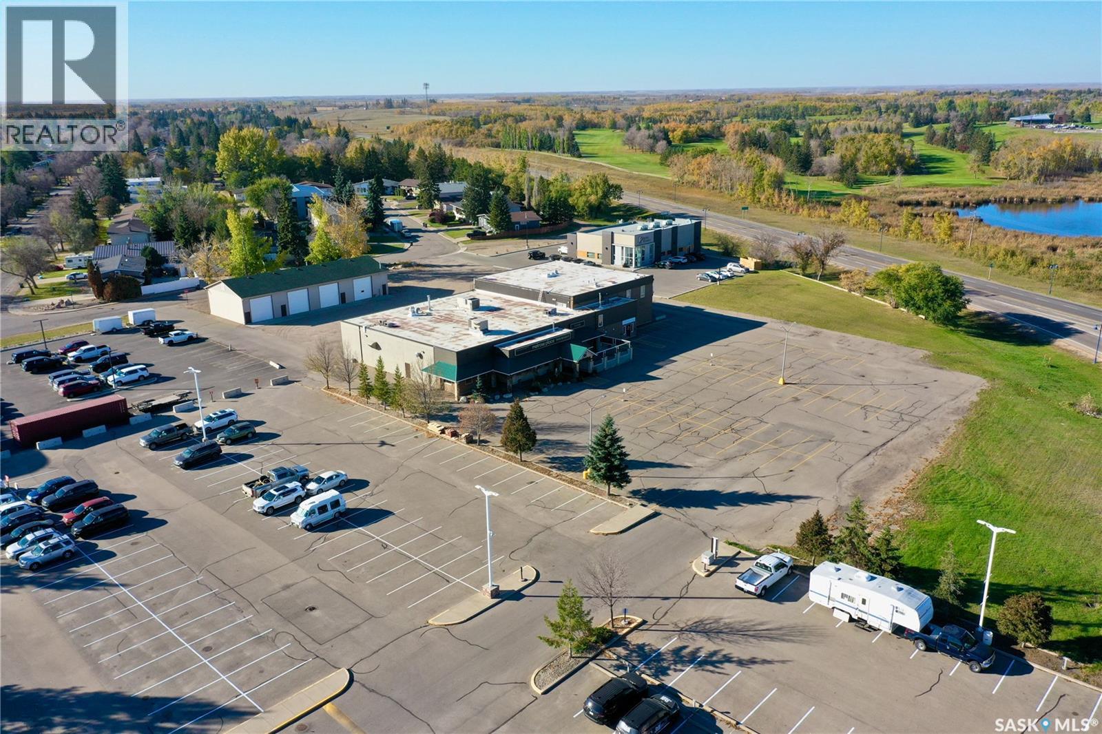 516 & 522 Broadway Street W, Yorkton, Saskatchewan  S3N 0P5 - Photo 2 - SK020219