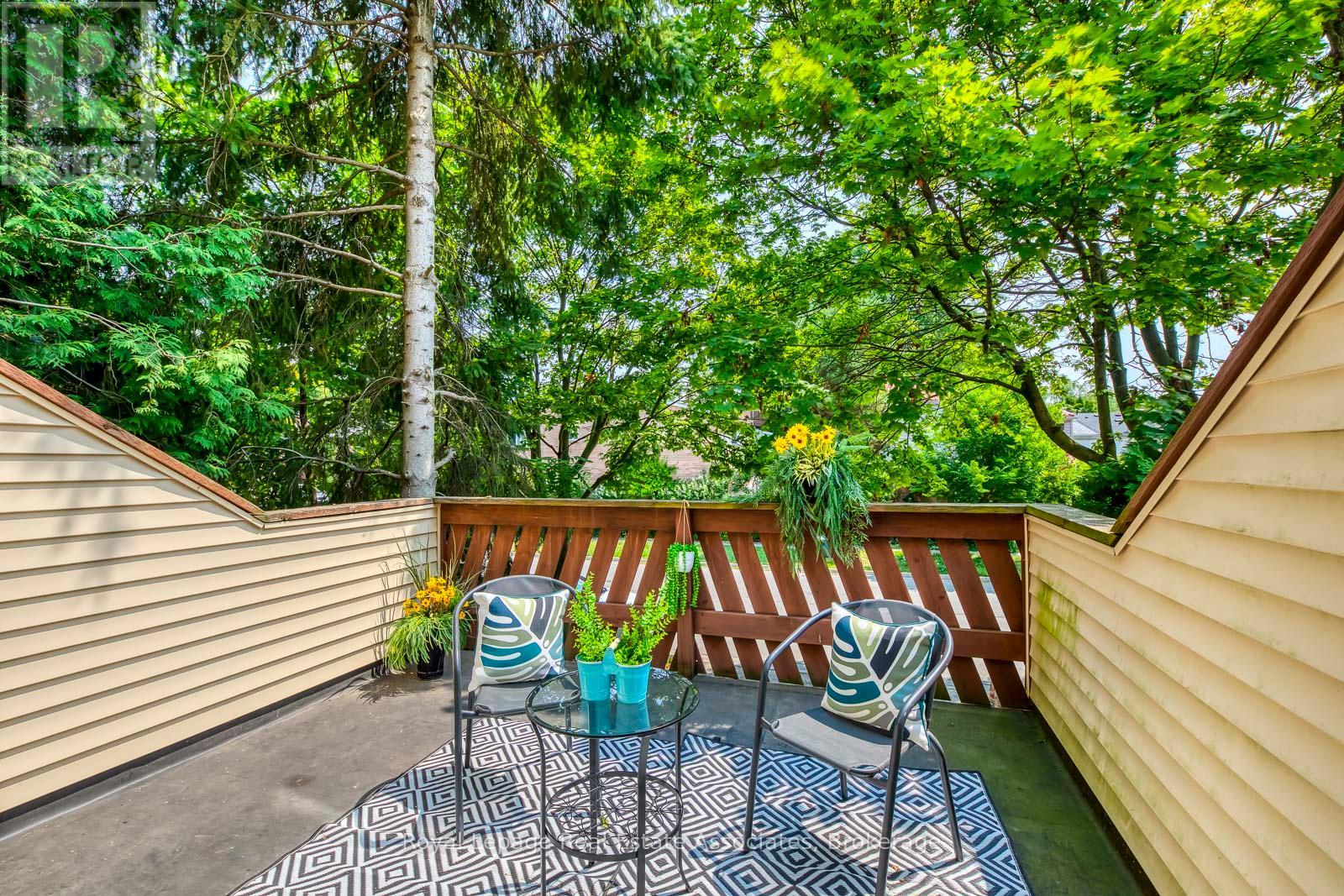 1192 Kos Boulevard, Mississauga, Ontario  L5J 4L7 - Photo 13 - W12402099