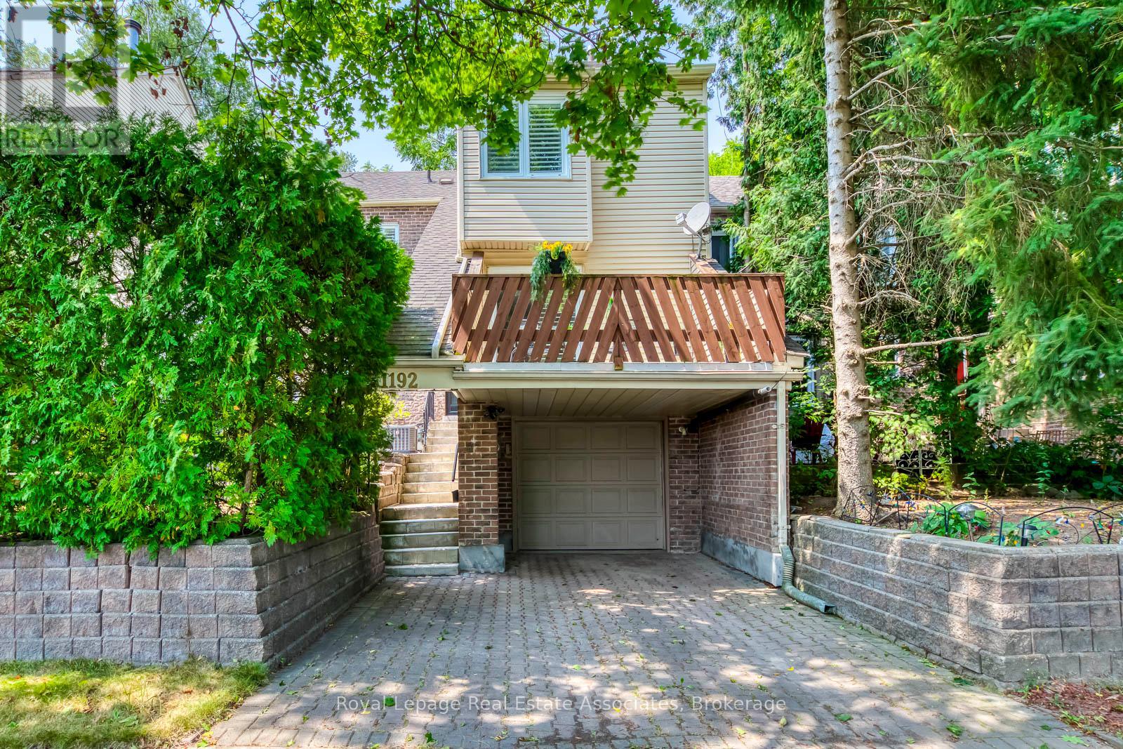 1192 Kos Boulevard, Mississauga, Ontario  L5J 4L7 - Photo 26 - W12402099