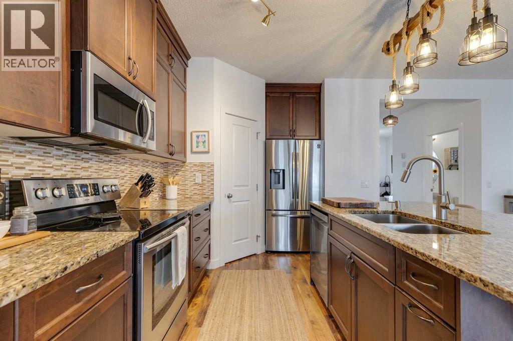 112 Fireside Drive, Cochrane, Alberta  T4C 0V6 - Photo 12 - A2249021