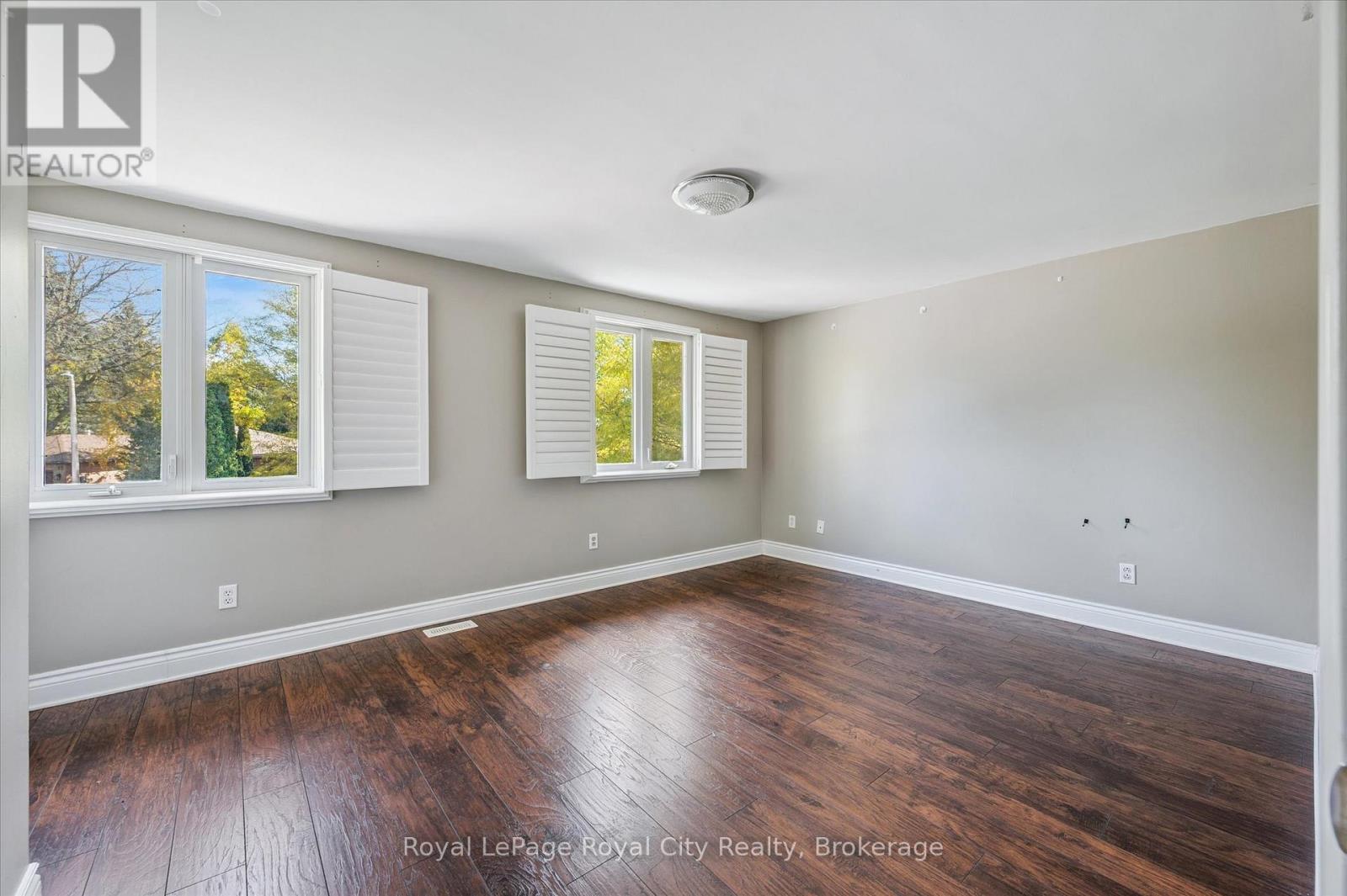 10 Woodborough Road, Guelph (Kortright West), Ontario  N1G 3K5 - Photo 22 - X12473875