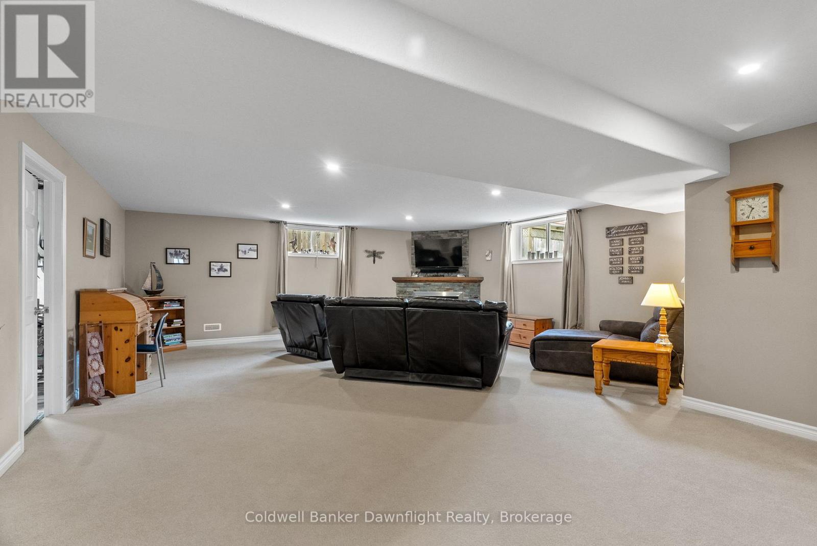 86 Huron Street W, South Huron (Exeter), Ontario  N0M 1S2 - Photo 28 - X12473941