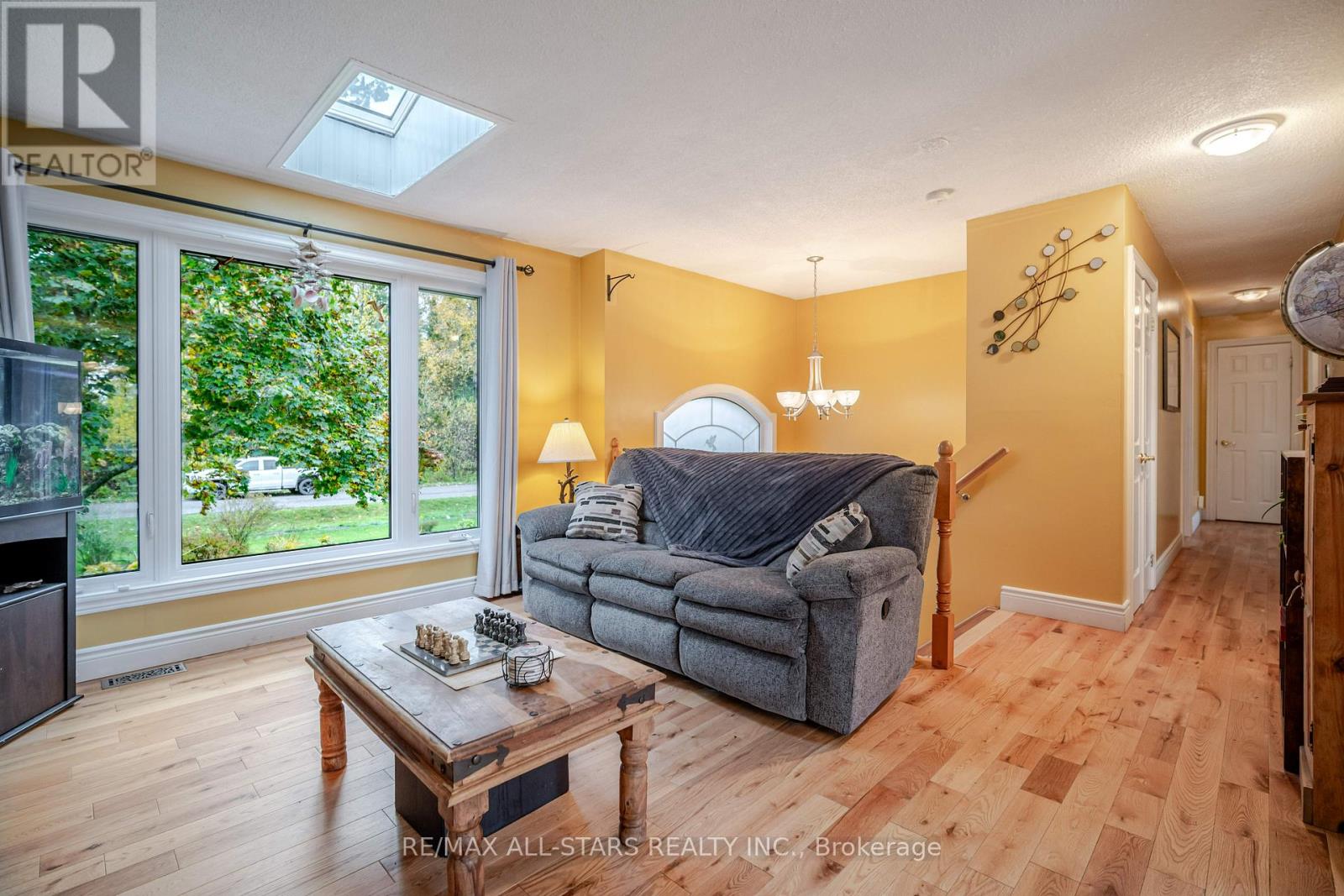 32 Liberty Lane, Kawartha Lakes (Omemee), Ontario  K0L 2W0 - Photo 7 - X12473915