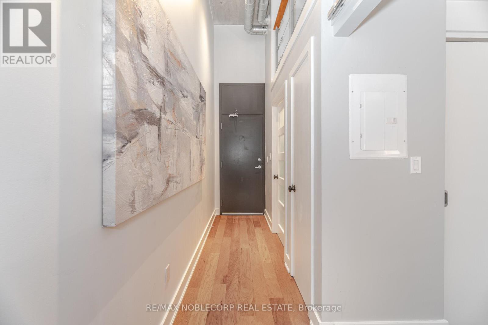 228 - 637 Lake Shore Boulevard, Toronto, Ontario  M5V 3J6 - Photo 4 - C12473845