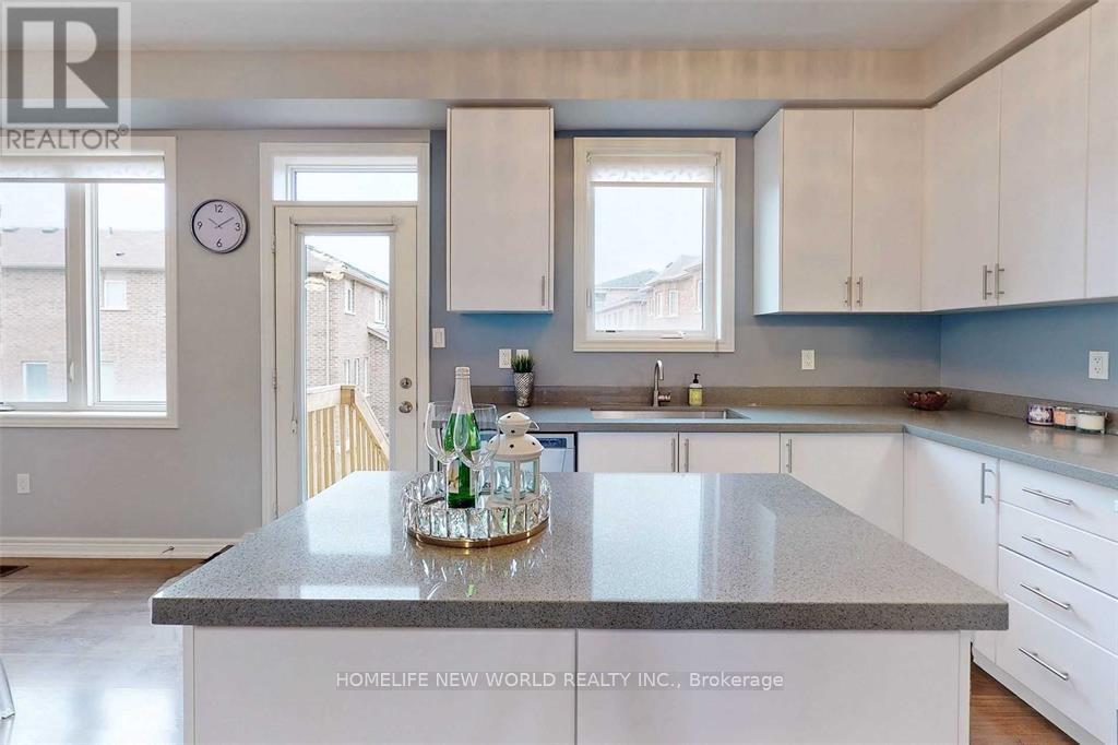 3034 Eighth Line, Oakville (Jm Joshua Meadows), Ontario  L6H 0S5 - Photo 11 - W12473740