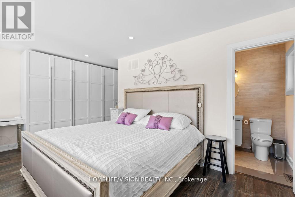 10 MAJESTIC COURT, Toronto, Ontario