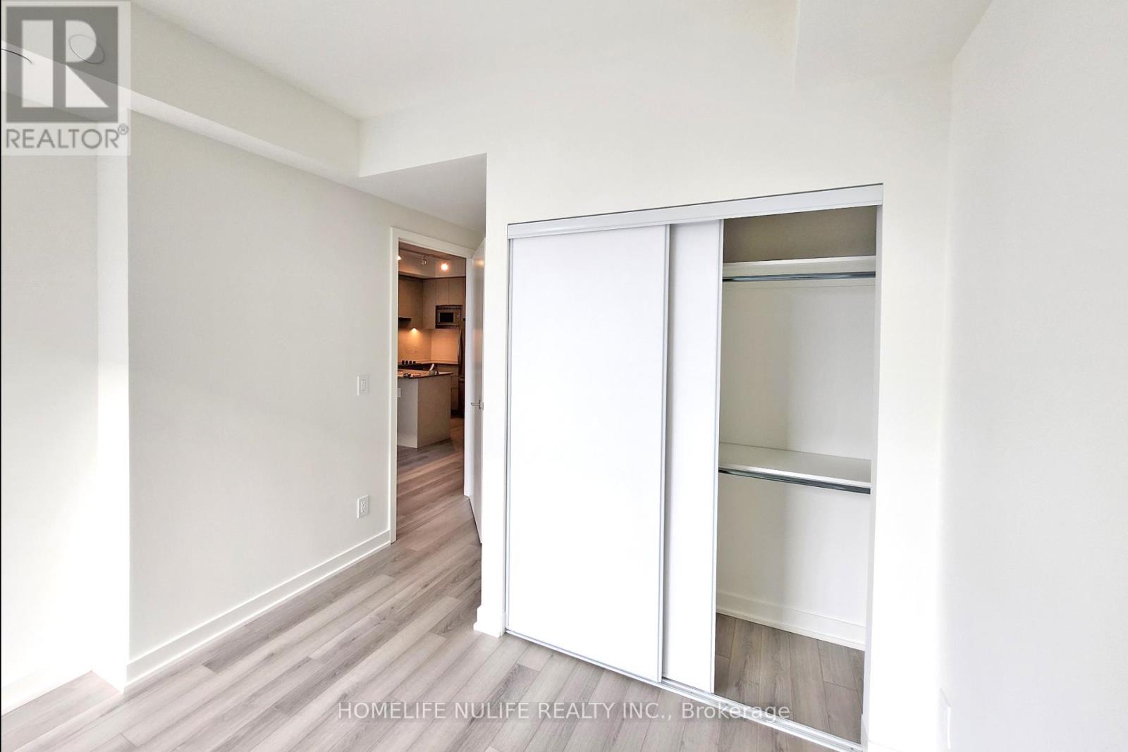 1401 - 3079 Trafalgar Road, Oakville, Ontario  L6H 8C5 - Photo 11 - W12473764