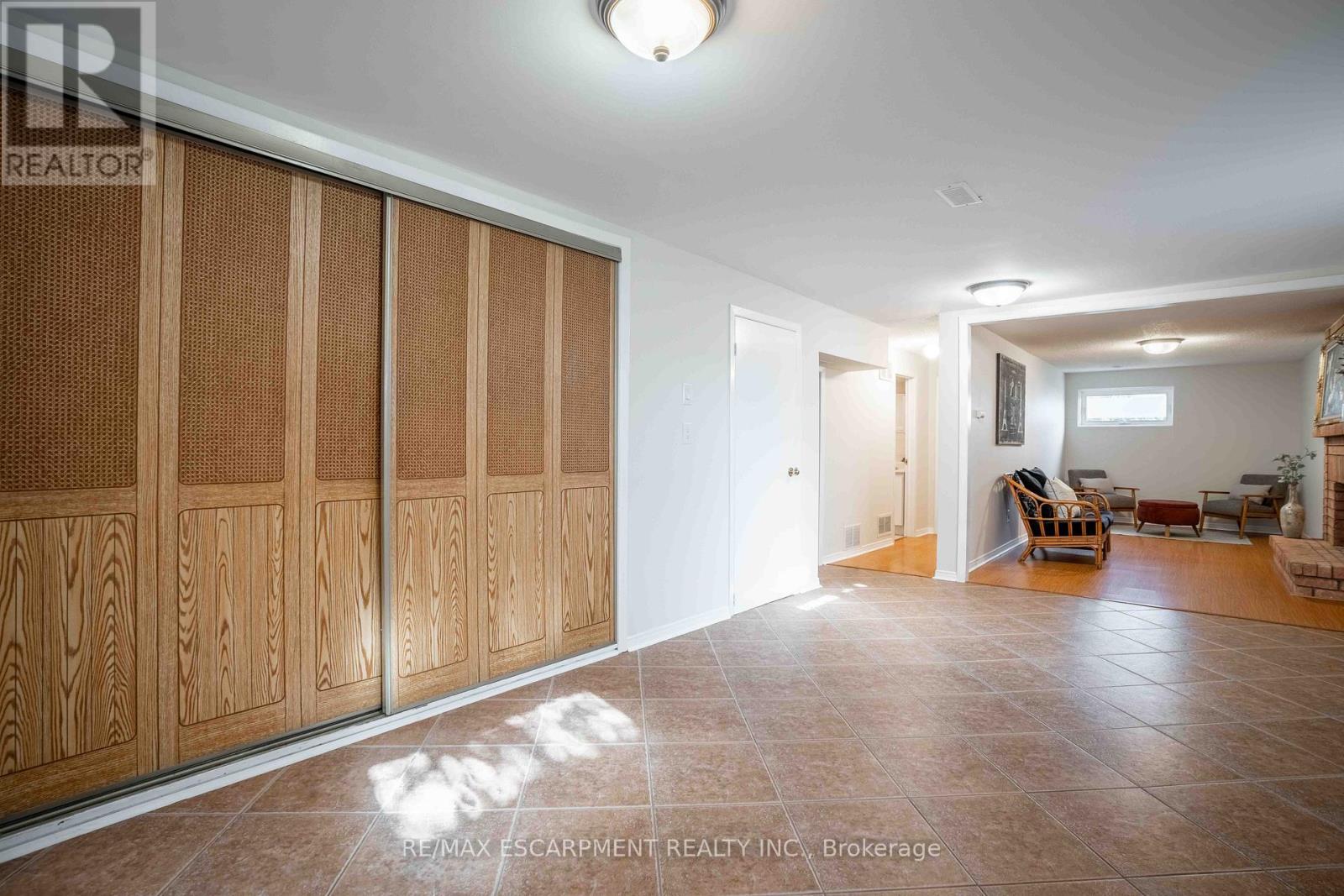 2559 Kingsberry Crescent, Mississauga, Ontario  L5B 2K7 - Photo 29 - W12473800