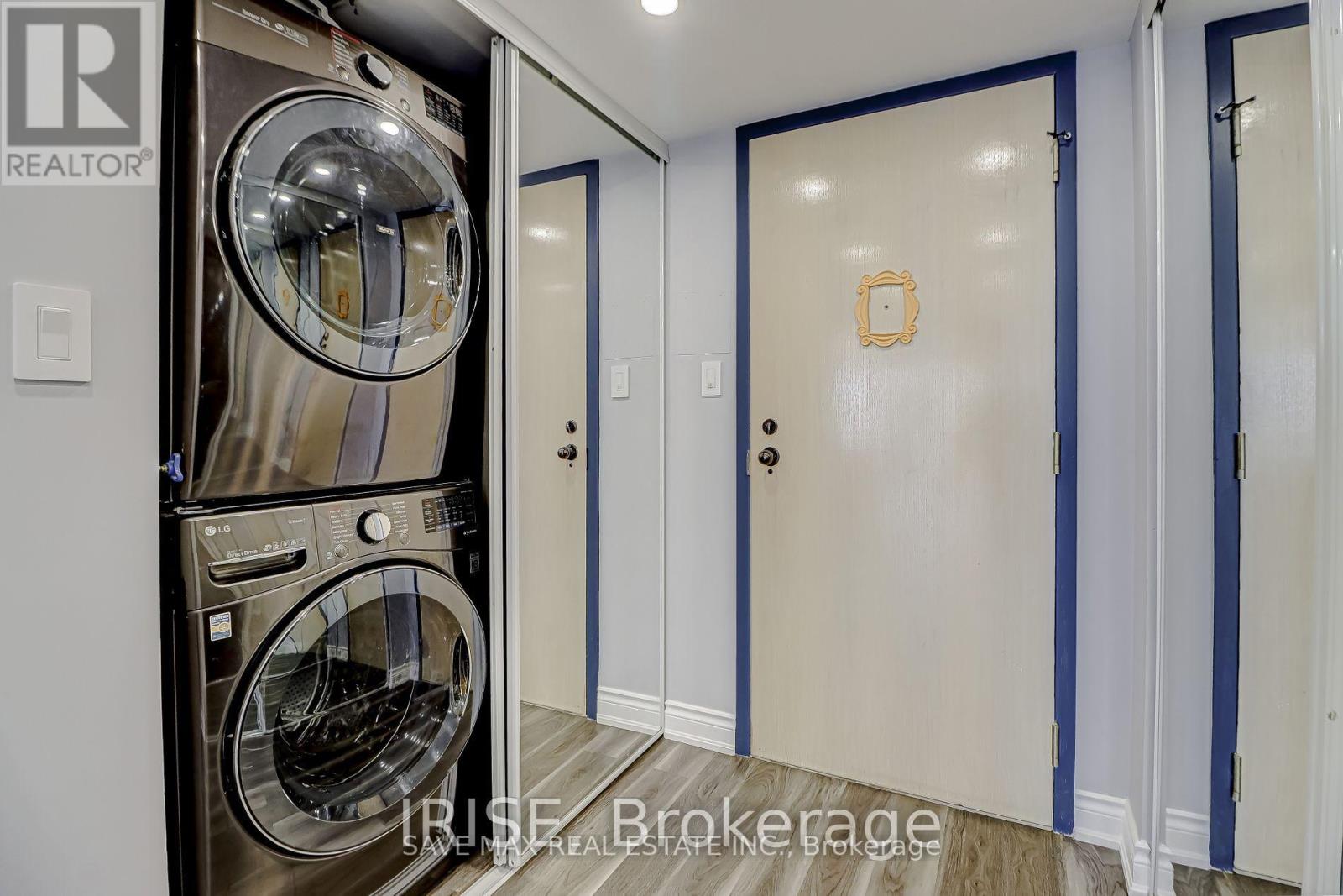 1906 - 50 Eglington Avenue W, Mississauga, Ontario  L5R 3P5 - Photo 6 - W12473838