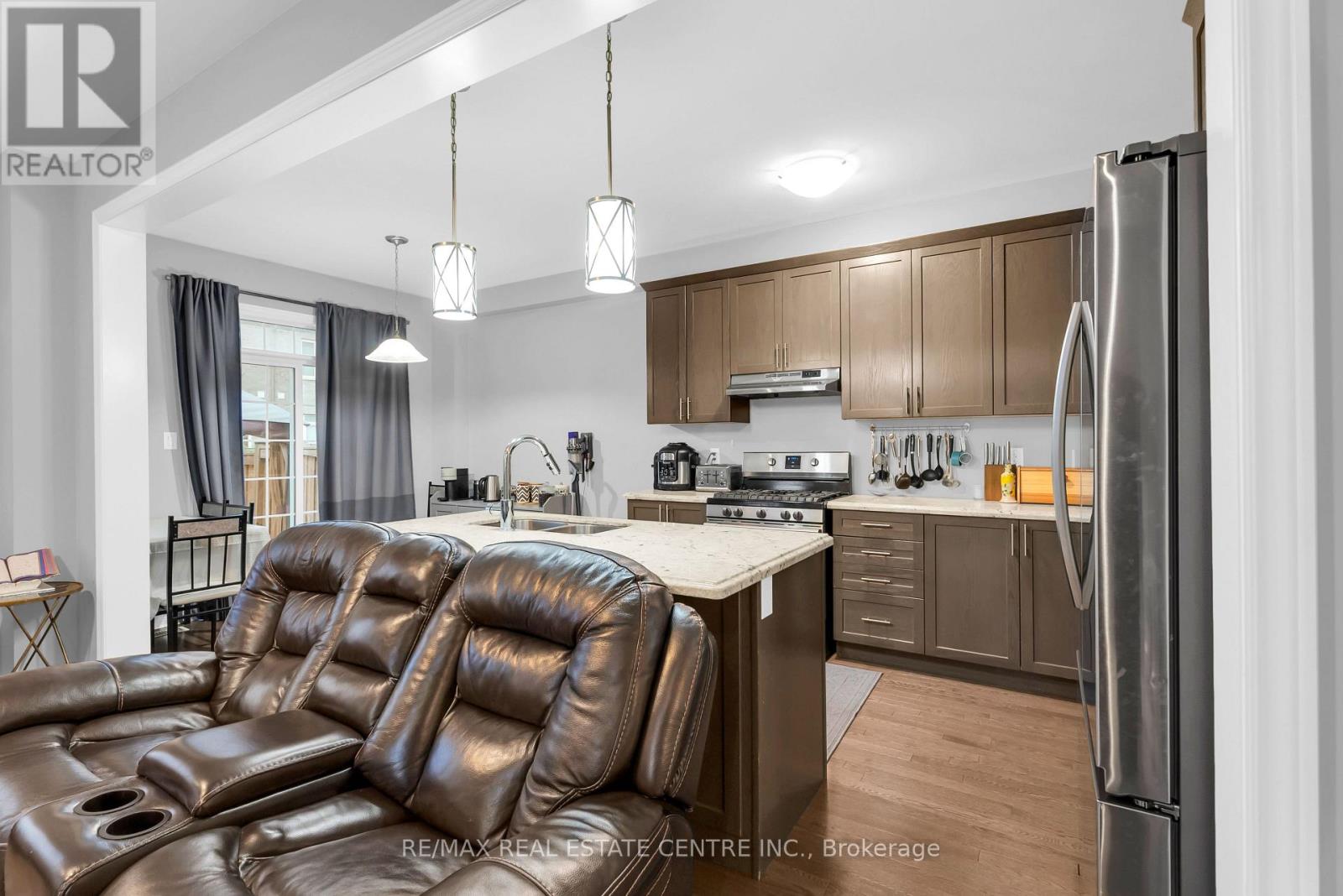 1 Perdita Road, Brampton (Bram West), Ontario  L6Y 6B1 - Photo 18 - W12473862